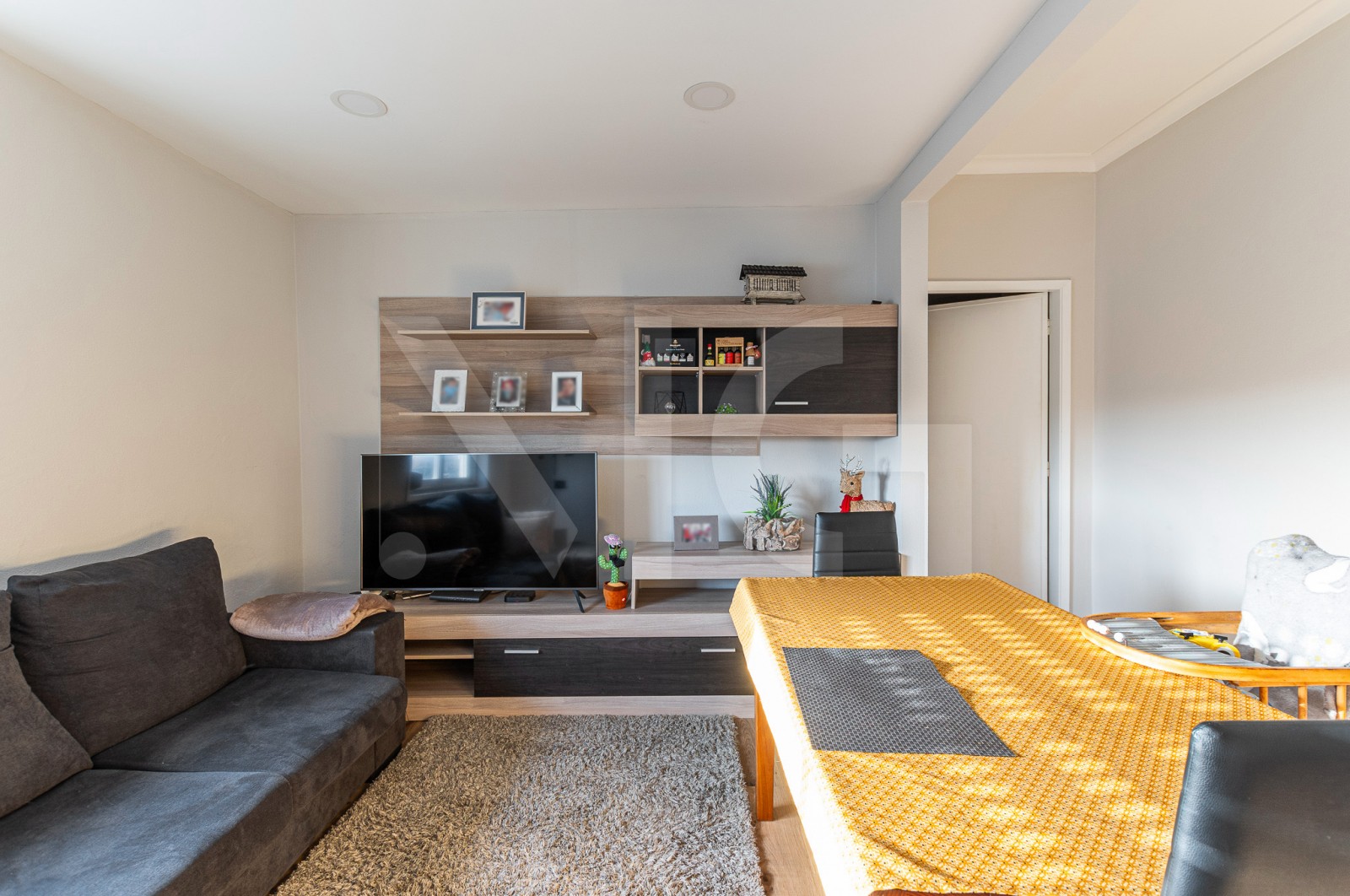 Apartment T2 for For sale in Ermesinde, Valongo, Porto - Sala (Imagem 2)