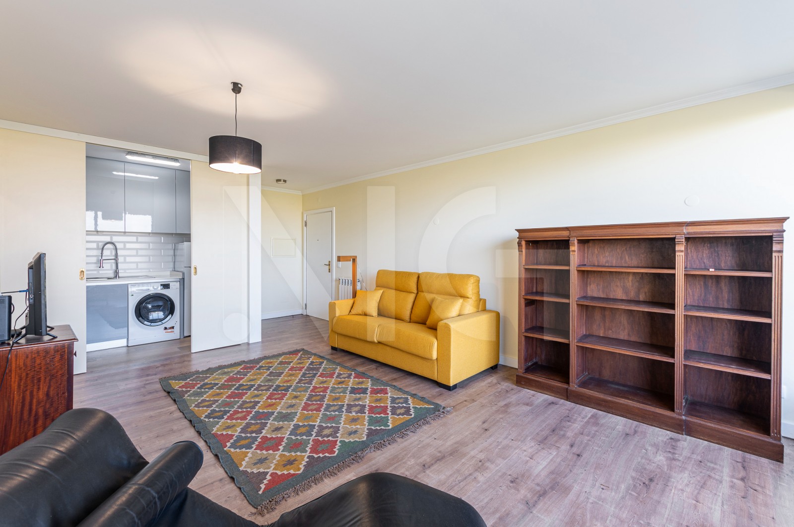 Apartment T1 for For sale in Matosinhos e Leça da Palmeira, Matosinhos, Porto - Sala (Imagem 4)