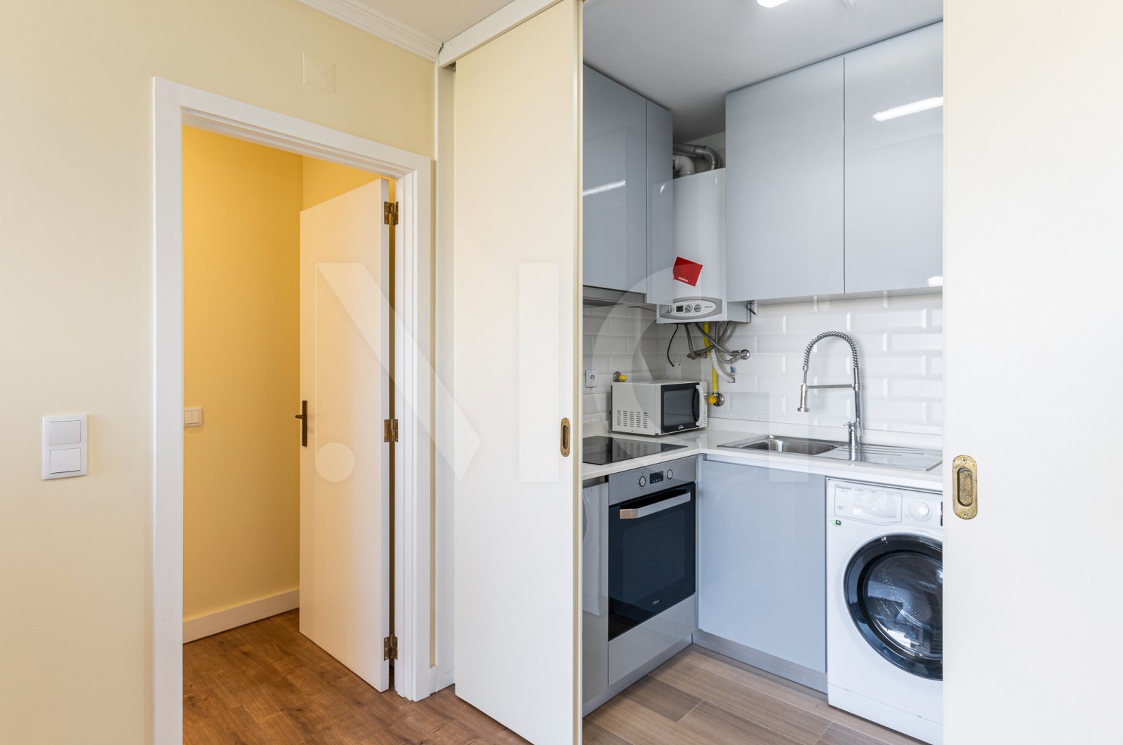 Apartment T1 for For sale in Matosinhos e Leça da Palmeira, Matosinhos, Porto - Cozinha (Imagem 2)