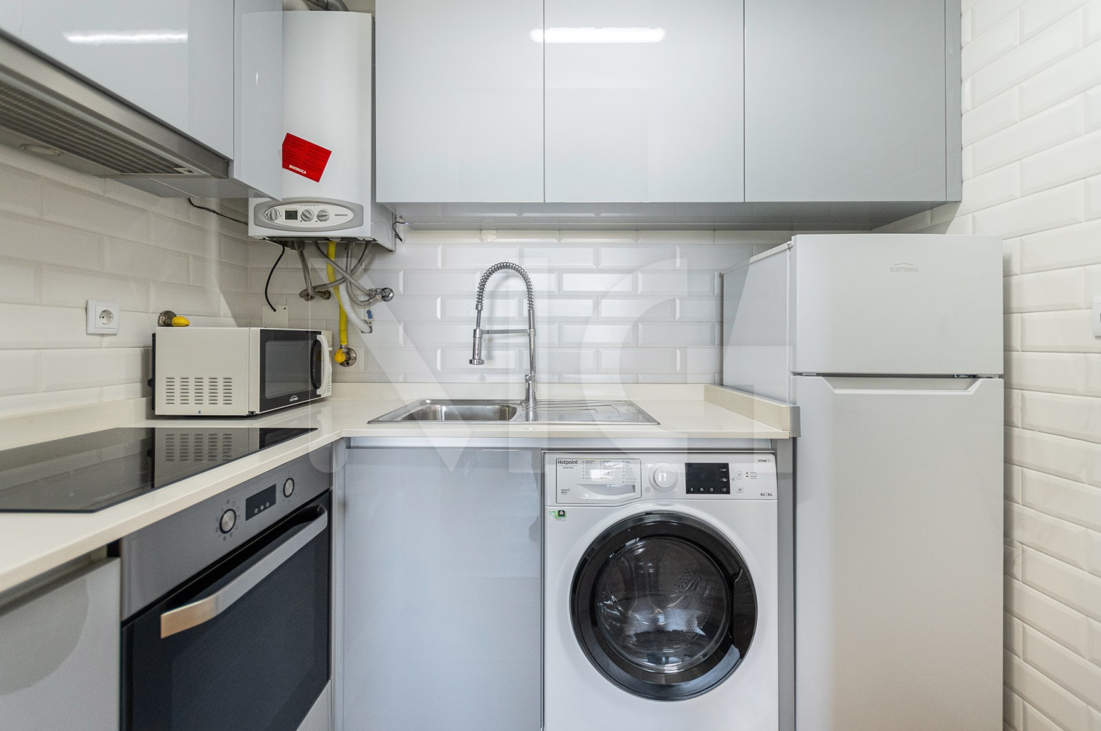 Apartment T1 for For sale in Matosinhos e Leça da Palmeira, Matosinhos, Porto - Cozinha (Imagem 4)