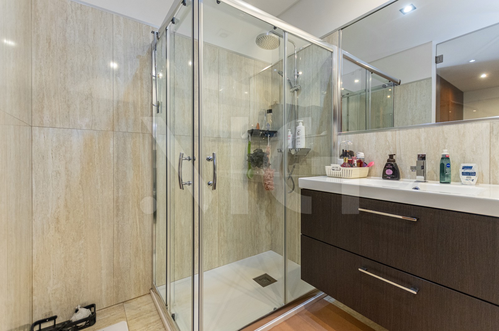 Apartamento T3 para Venda em Cidade da Maia, Maia, Porto - Casa de banho (Imagem 7)