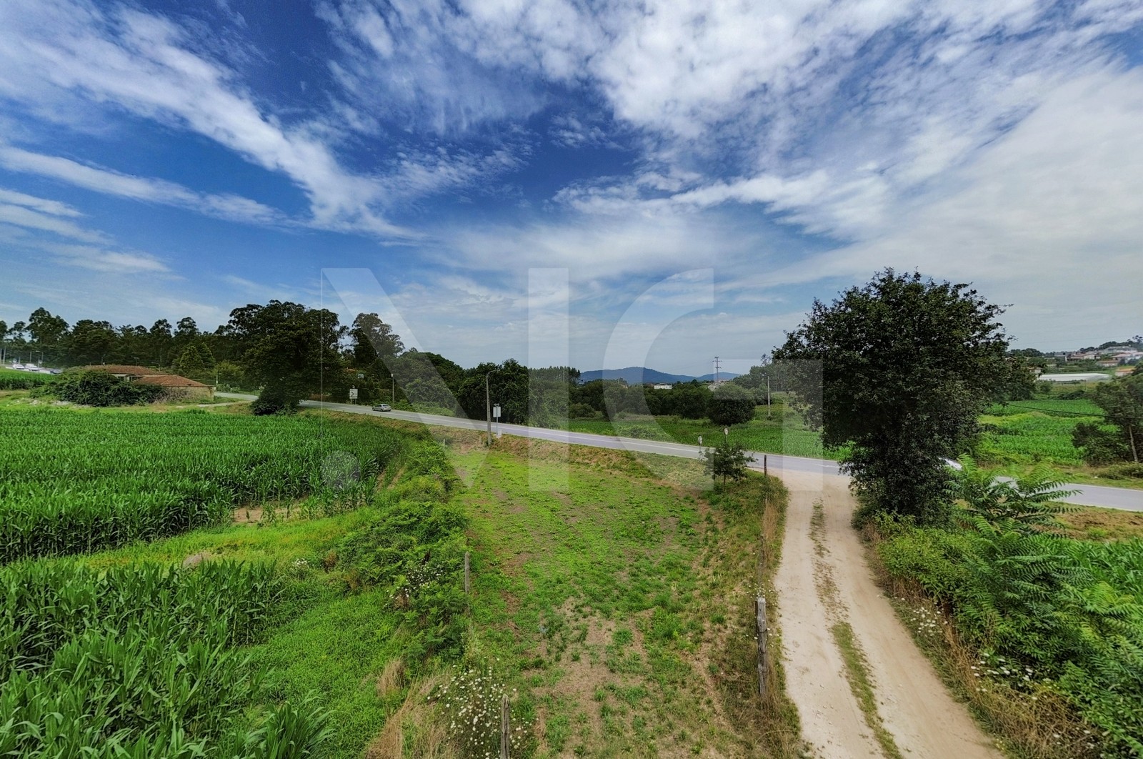 Terreno Rústico para Venda em Areias de Vilar e Encourados, Barcelos, Braga - Área envolvente (Imagem 5)