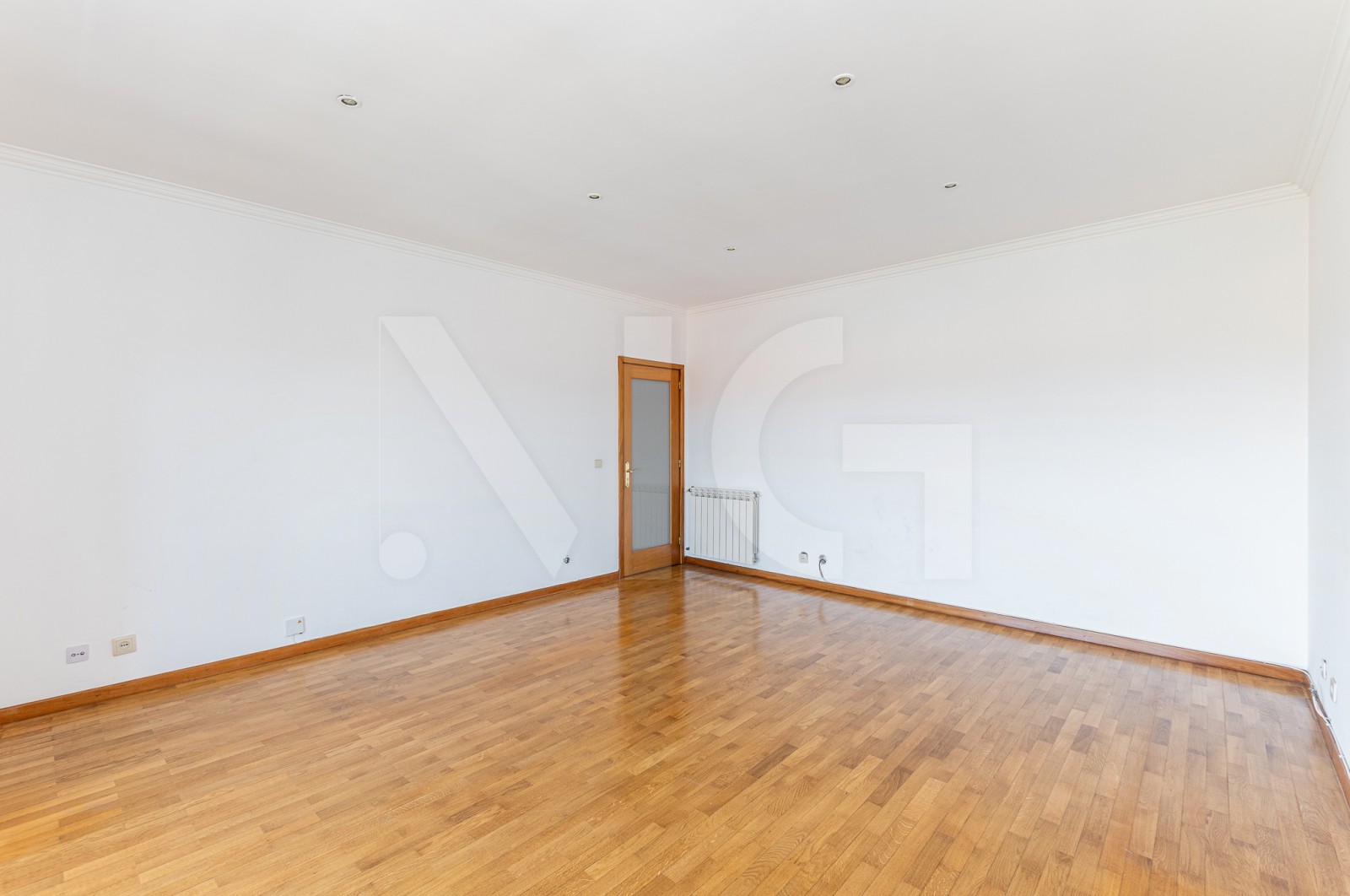 Apartamento T3 para Venda em Canidelo, Vila Nova de Gaia, Porto - Sala (Imagem 1)