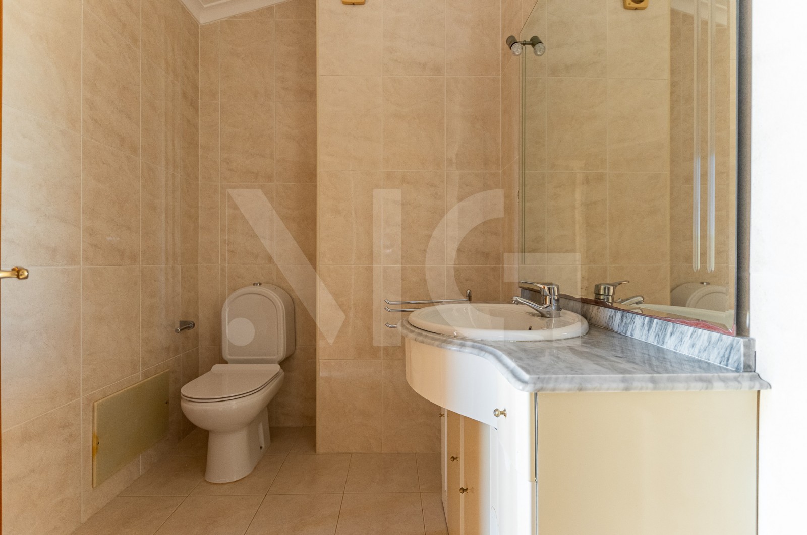 Apartamento T3 para Venda em Canidelo, Vila Nova de Gaia, Porto - Casa de banho (Imagem 6)