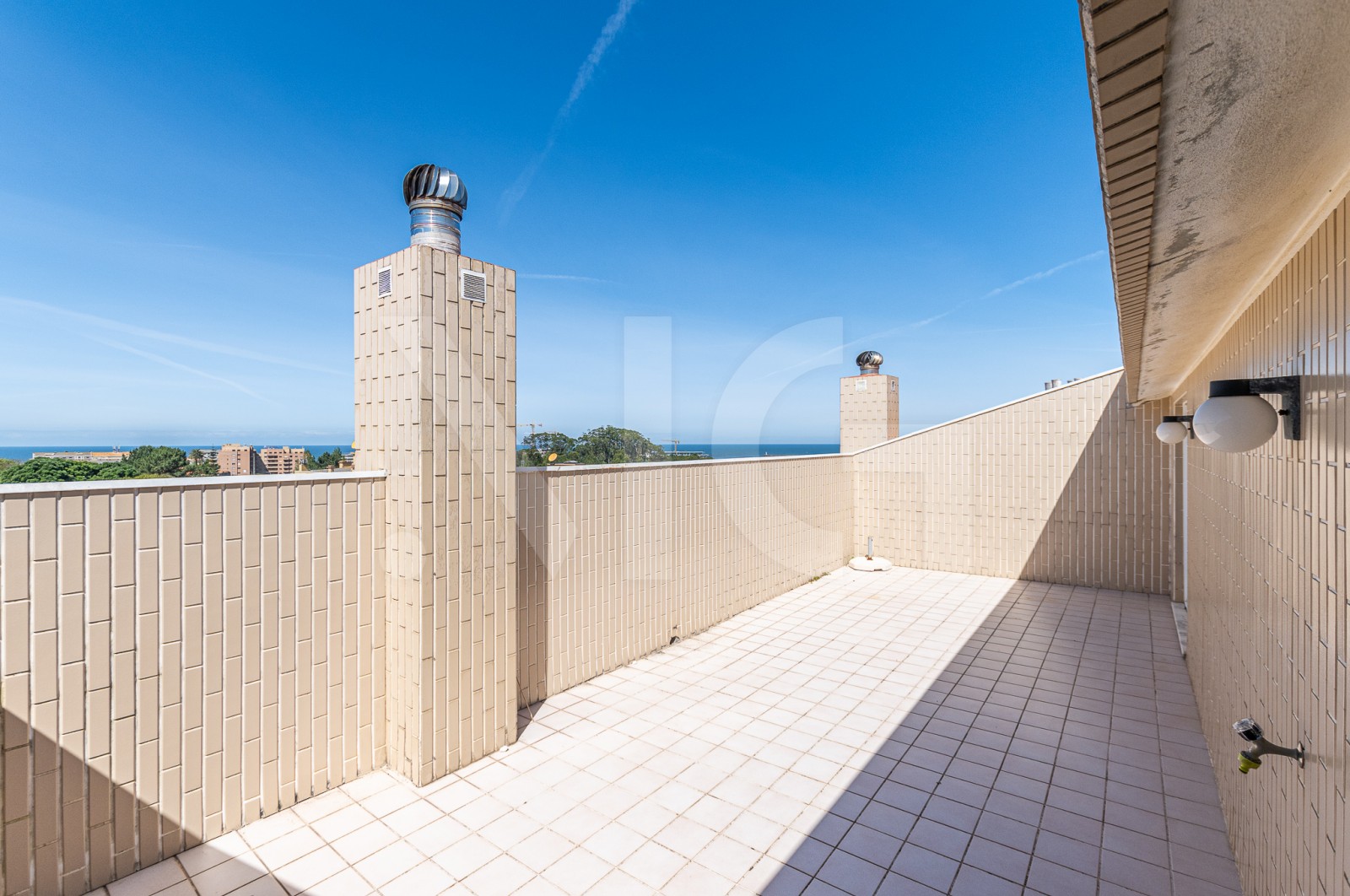 Apartamento T3 para Venda em Canidelo, Vila Nova de Gaia, Porto - Terraço (Imagem 1)