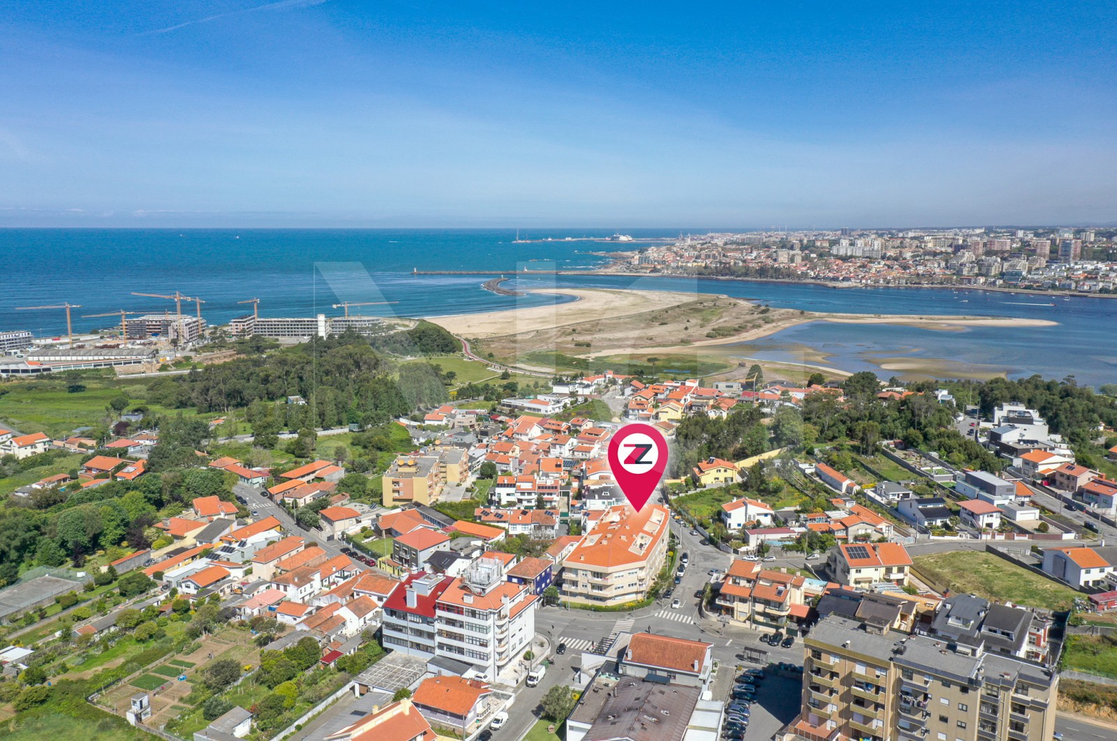 Apartamento T3 para Venda em Canidelo, Vila Nova de Gaia, Porto - Área envolvente (Imagem 6)
