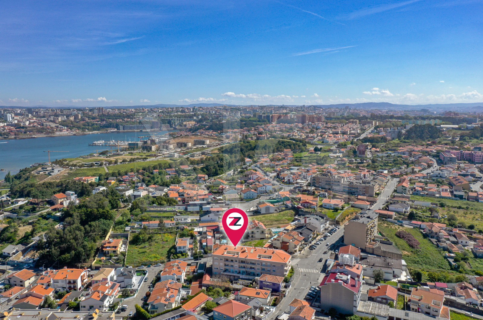 Apartamento T3 para Venda em Canidelo, Vila Nova de Gaia, Porto - Área envolvente (Imagem 4)