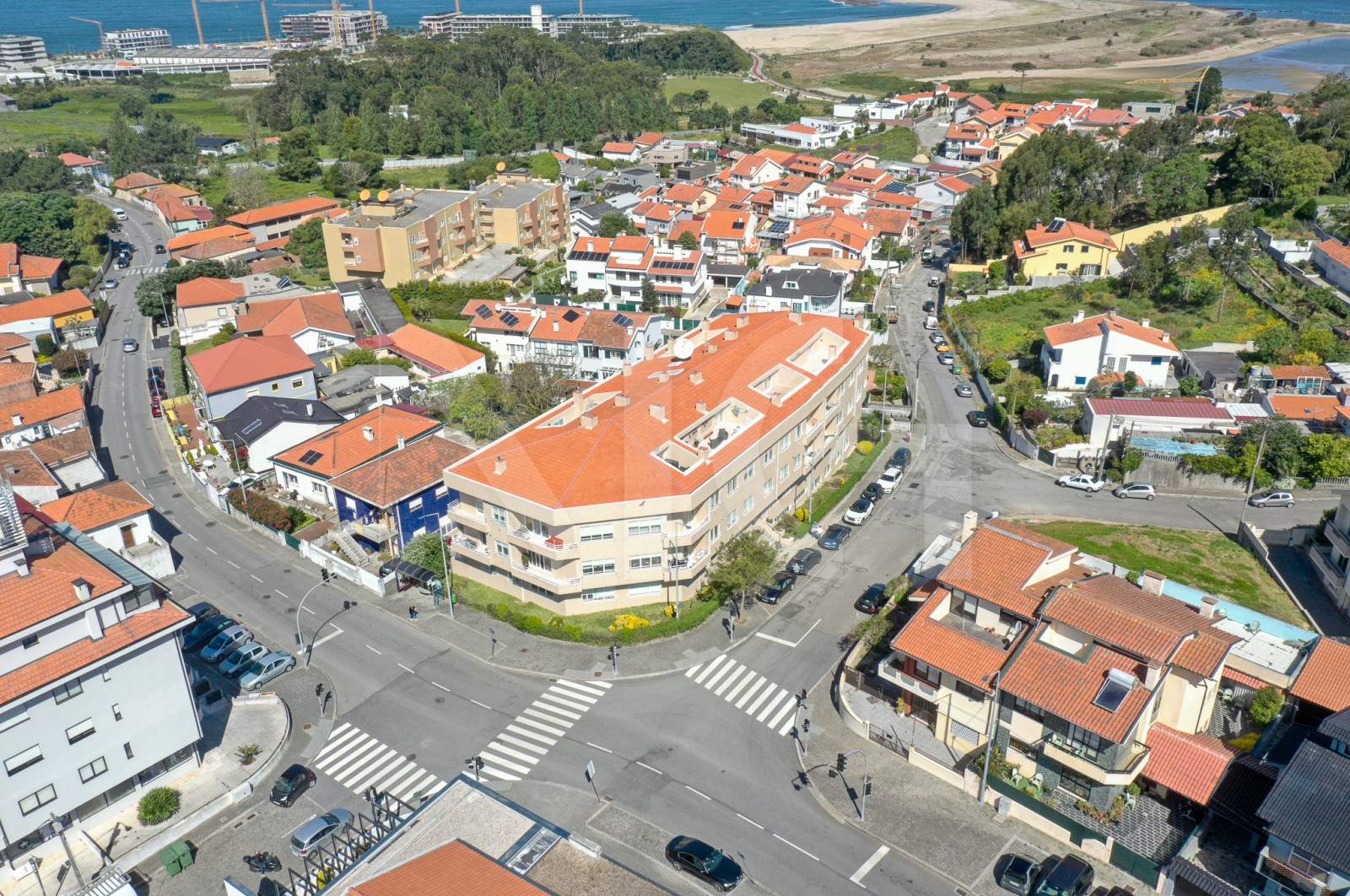 Apartamento T3 para Venda em Canidelo, Vila Nova de Gaia, Porto - Fachada (Imagem 6)