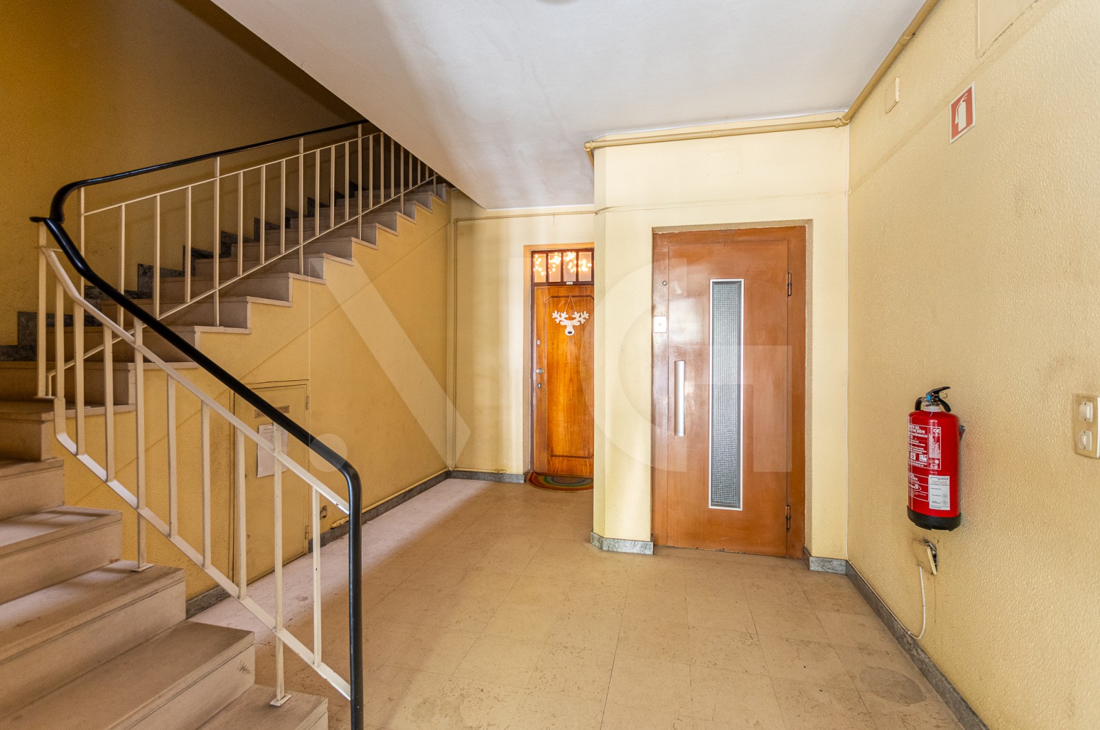 Apartamento T3 para Venda em Lordelo do Ouro e Massarelos, Porto, Porto - Áreas comuns (Imagem 2)