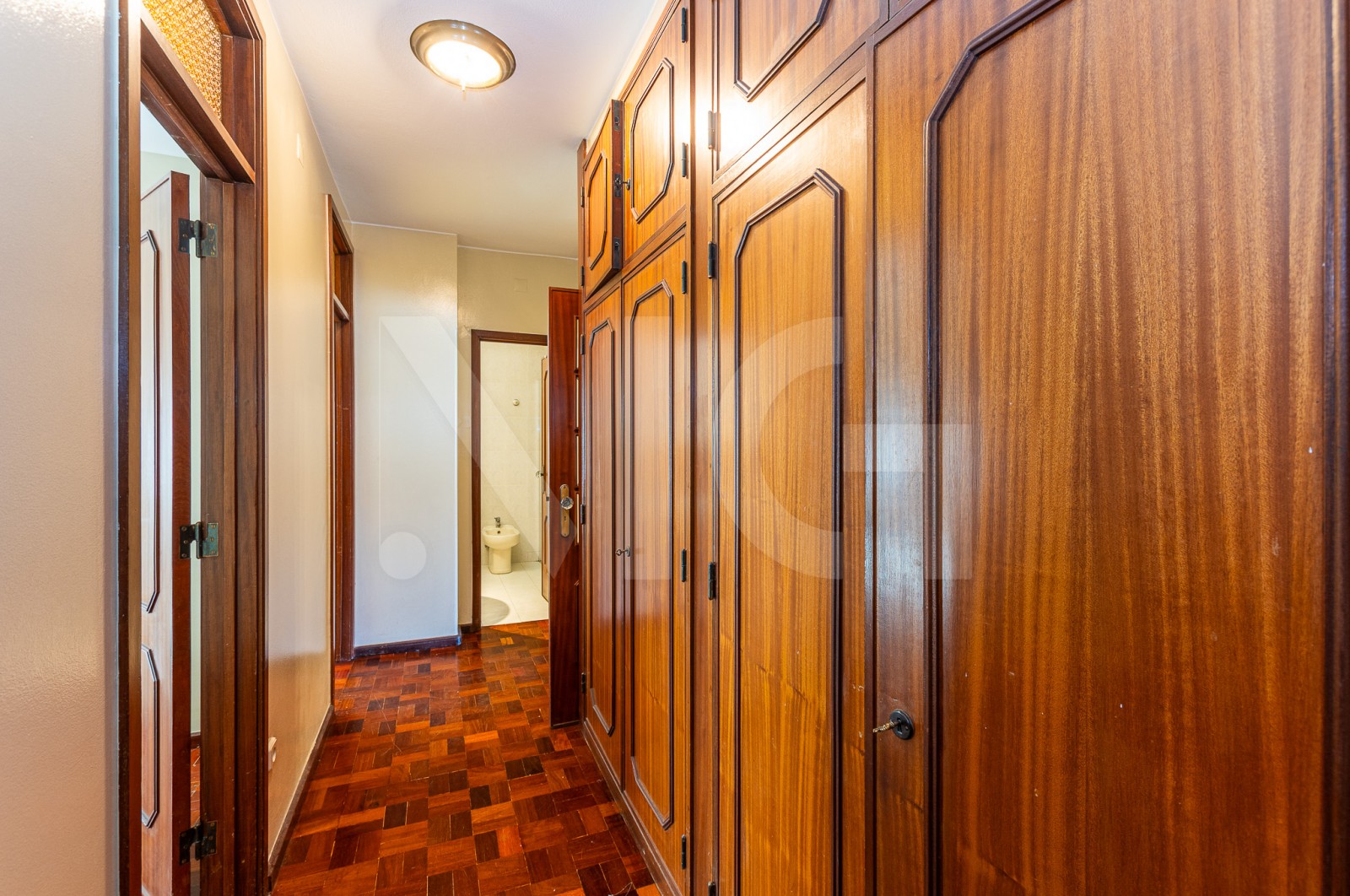 Apartamento T3 para Venda em Lordelo do Ouro e Massarelos, Porto, Porto - Corredor (Imagem 2)