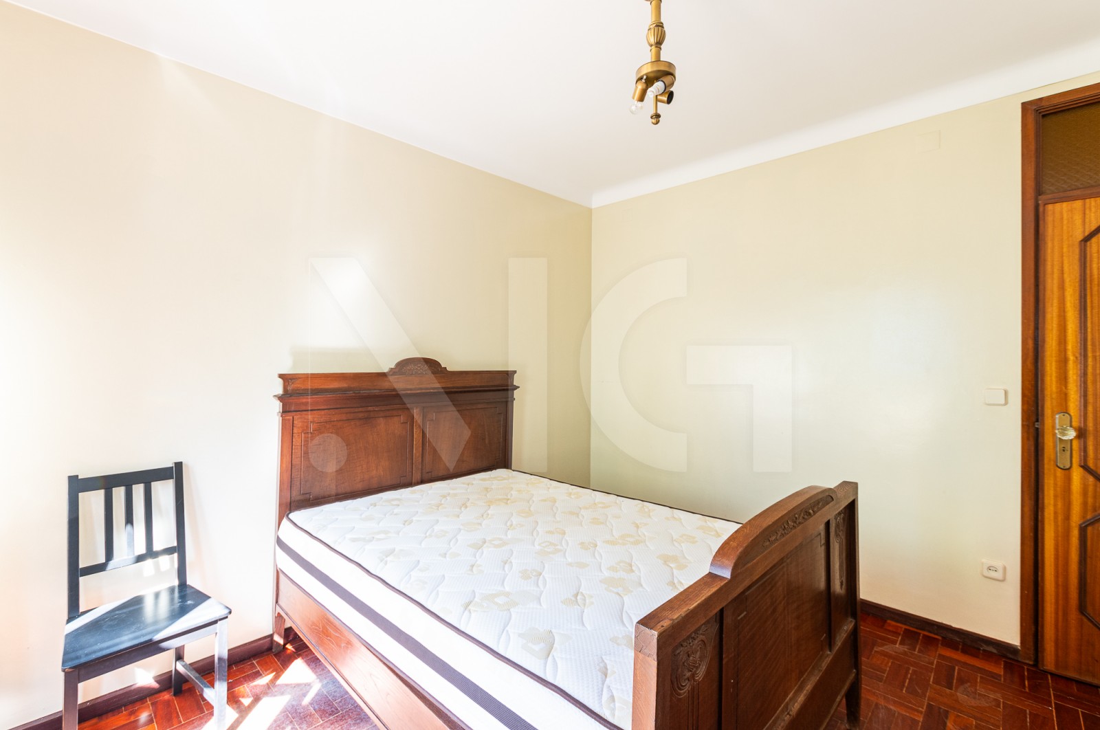 Apartamento T3 para Venda em Lordelo do Ouro e Massarelos, Porto, Porto - Quarto (Imagem 3)