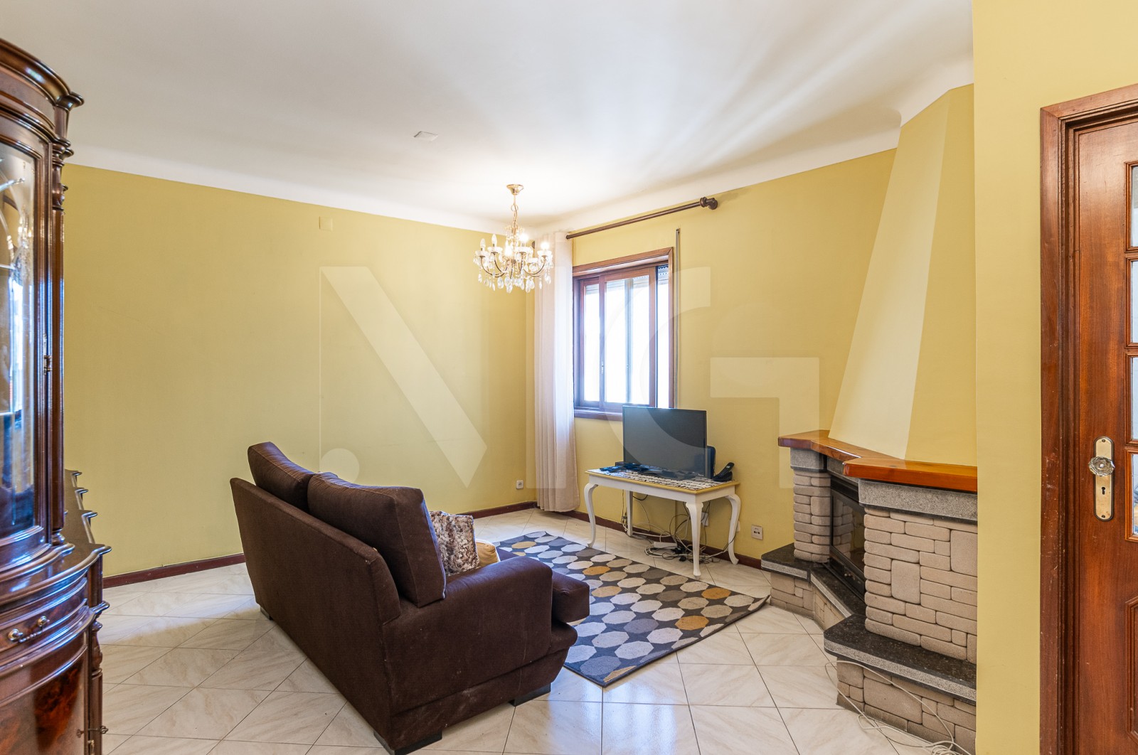 Apartamento T3 para Venda em Lordelo do Ouro e Massarelos, Porto, Porto - Sala (Imagem 1)