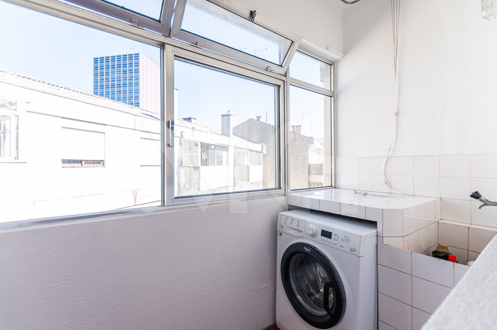 Apartamento T3 para Venda em Lordelo do Ouro e Massarelos, Porto, Porto - Cozinha (Imagem 6)