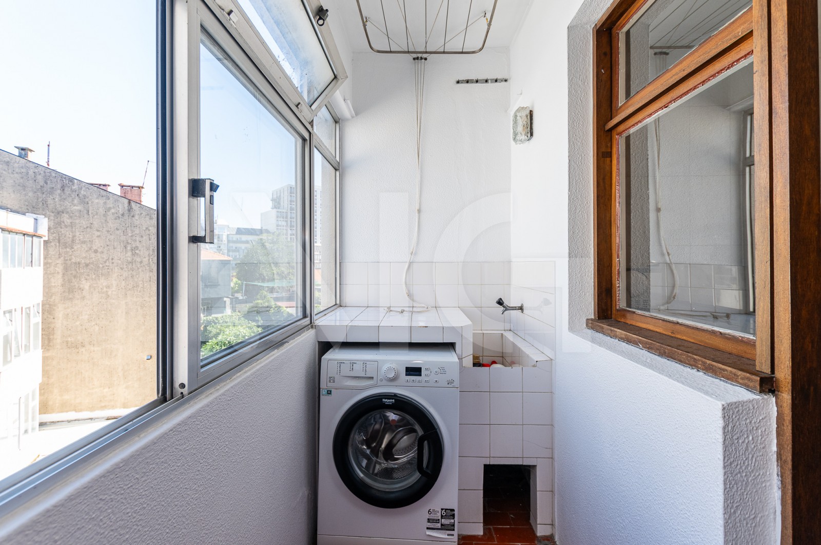 Apartamento T3 para Venda em Lordelo do Ouro e Massarelos, Porto, Porto - Cozinha (Imagem 7)