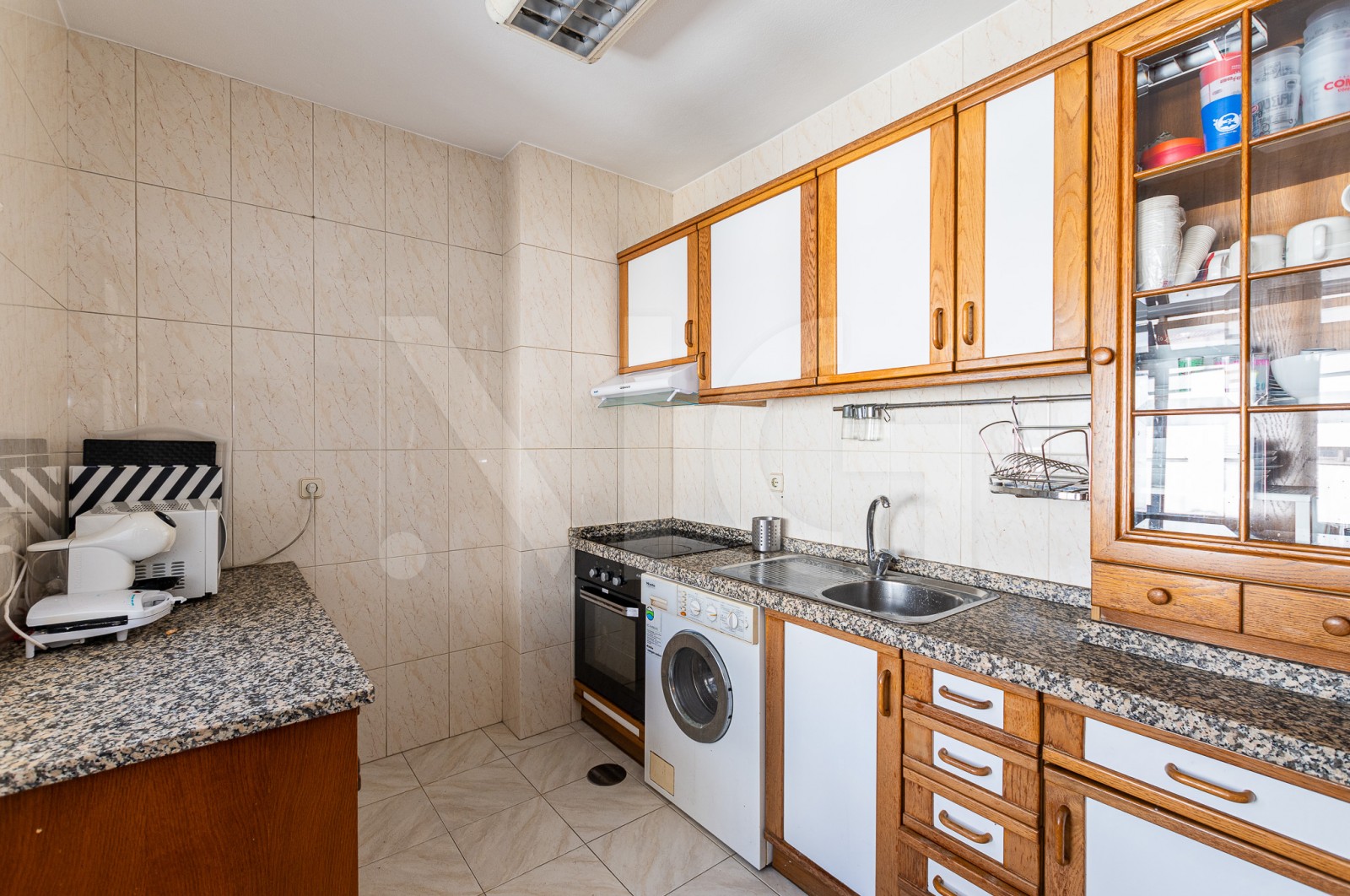 Apartamento T3 para Venda em Lordelo do Ouro e Massarelos, Porto, Porto - Cozinha (Imagem 3)