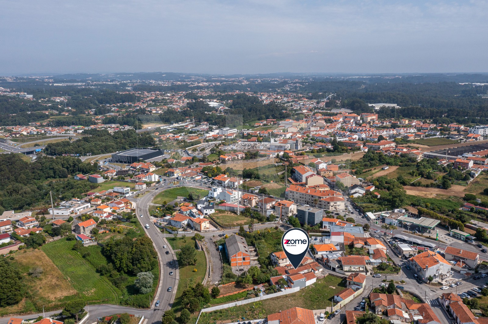 Terreno Urbano para Venda em Anta e Guetim, Espinho, Aveiro - Área envolvente (Imagem 14)