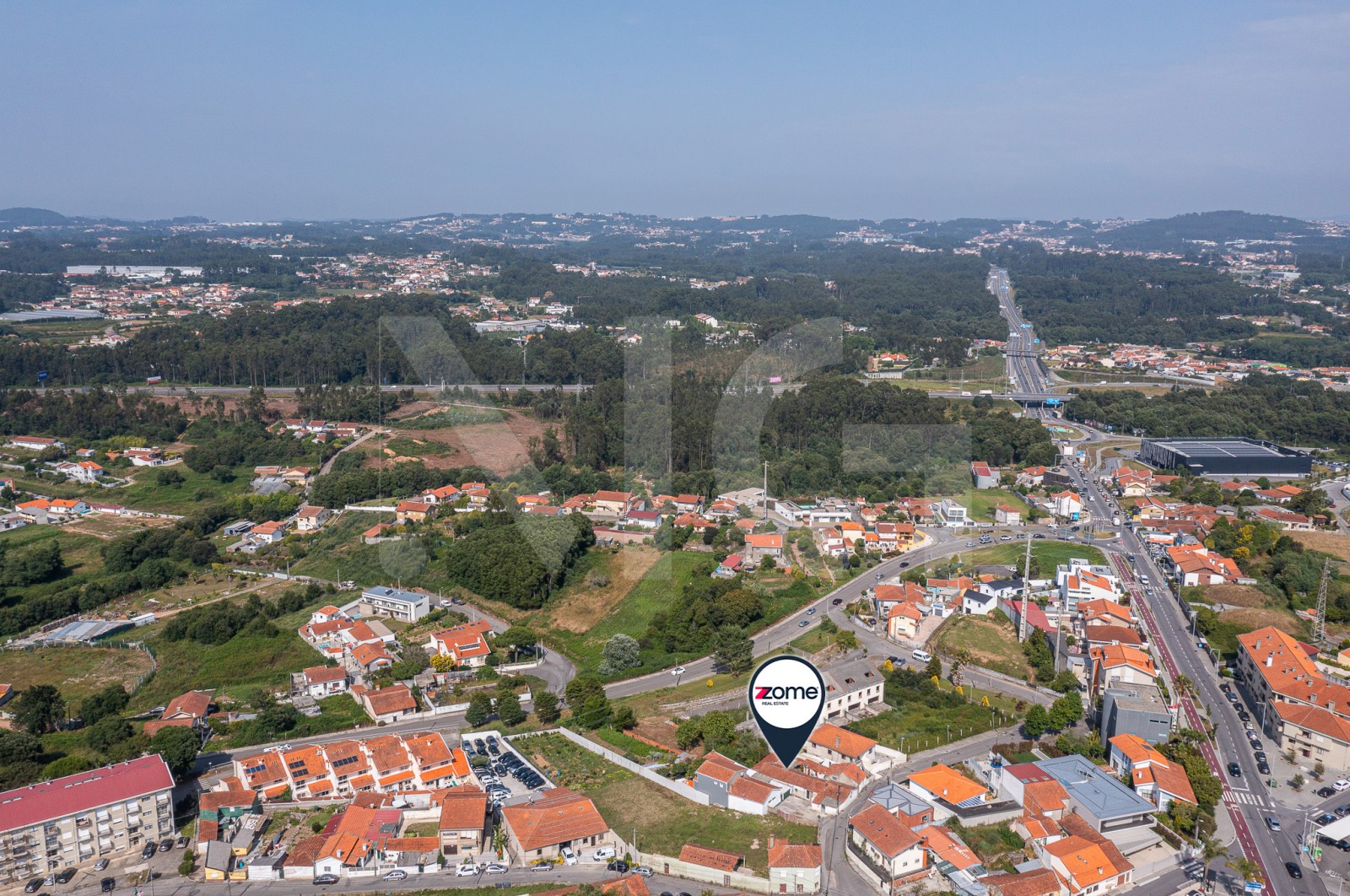 Terreno Urbano para Venda em Anta e Guetim, Espinho, Aveiro - Área envolvente (Imagem 13)