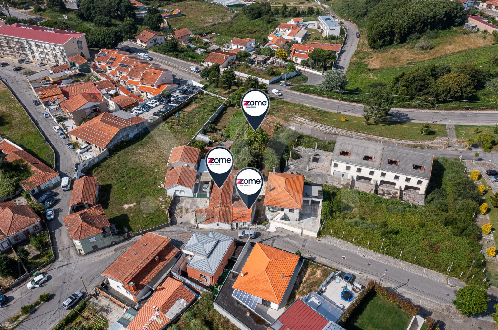 Terreno Urbano para Venda em Anta e Guetim, Espinho, Aveiro - Área envolvente (Imagem 9)