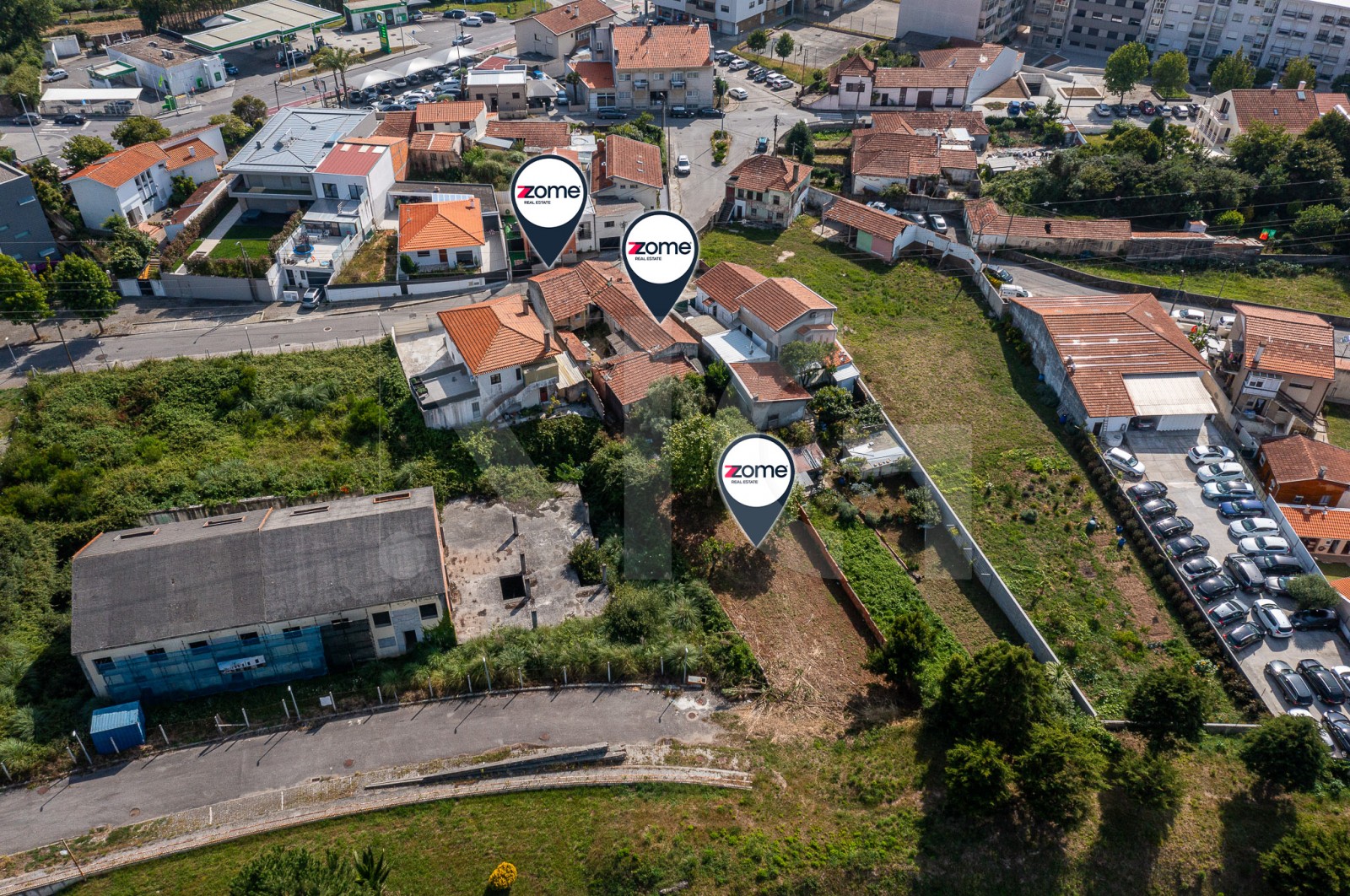 Terreno Urbano para Venda em Anta e Guetim, Espinho, Aveiro - Área envolvente (Imagem 6)