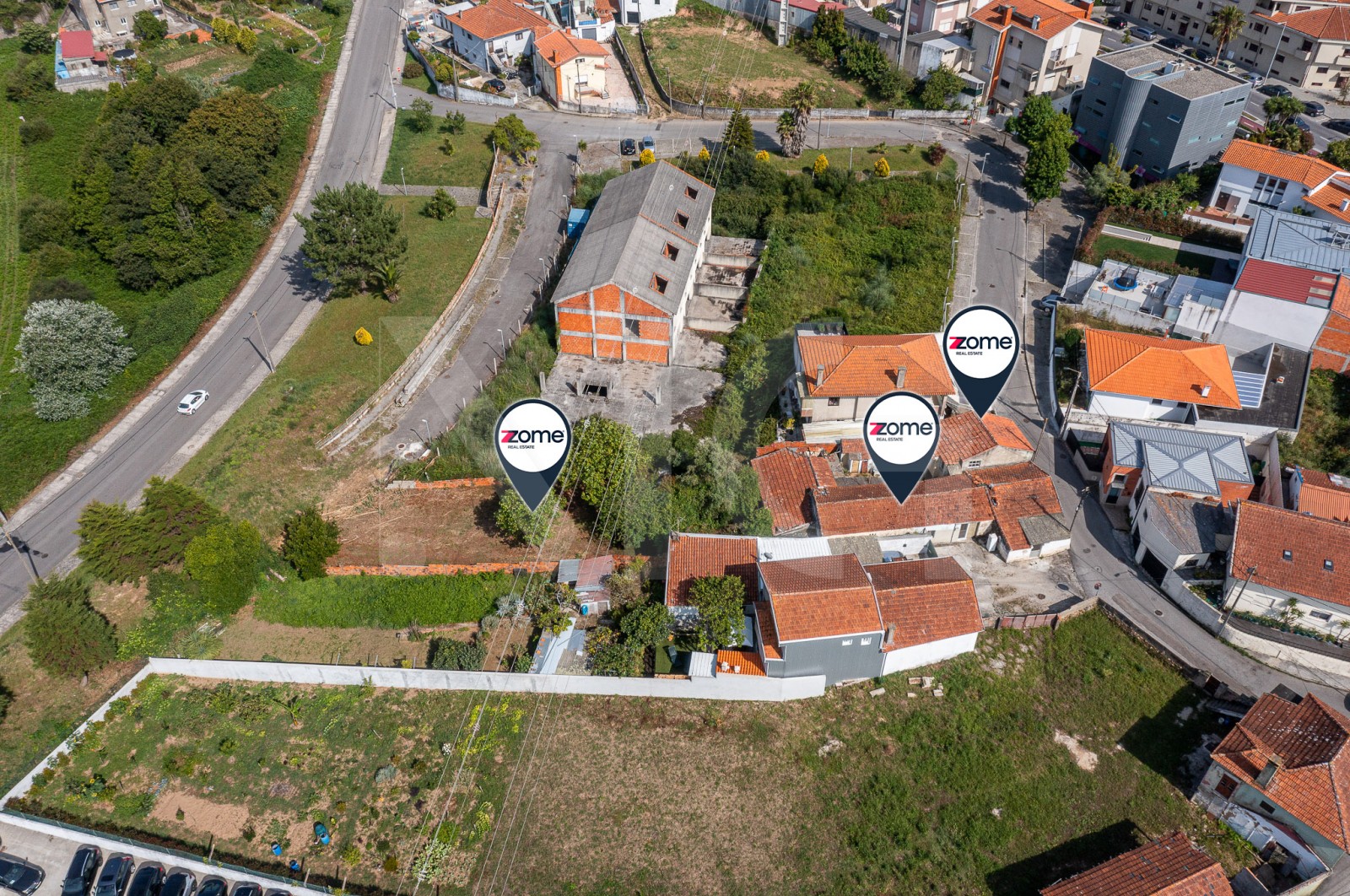 Terreno Urbano para Venda em Anta e Guetim, Espinho, Aveiro - Área envolvente (Imagem 4)