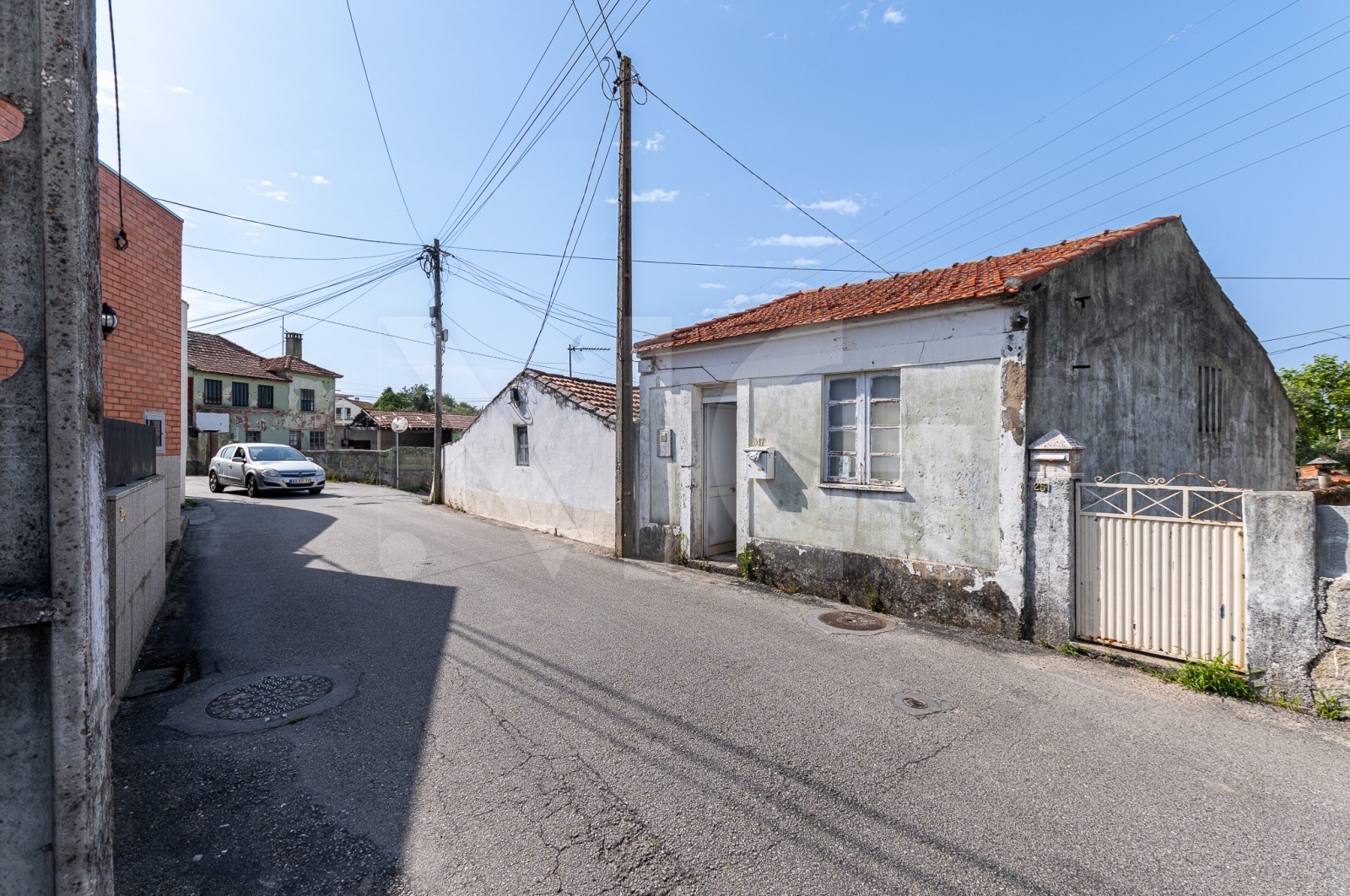 Terreno Urbano para Venda em Anta e Guetim, Espinho, Aveiro - Fachada (Imagem 2)