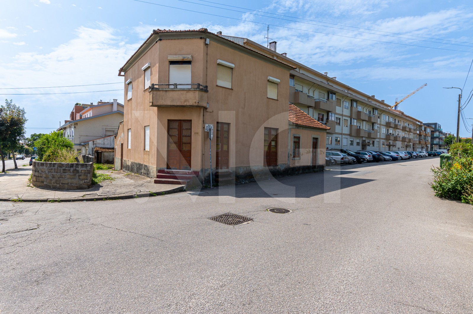 House T6 for For sale in Anta e Guetim, Espinho, Aveiro - Fachada (Imagem 2)