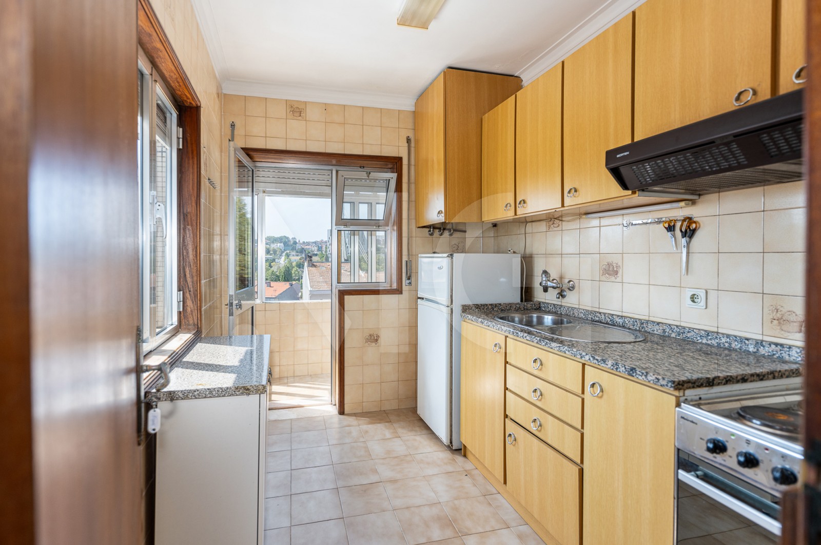 Apartamento T1 para Venda em Campanhã, Porto, Porto - Cozinha (Imagem 1)