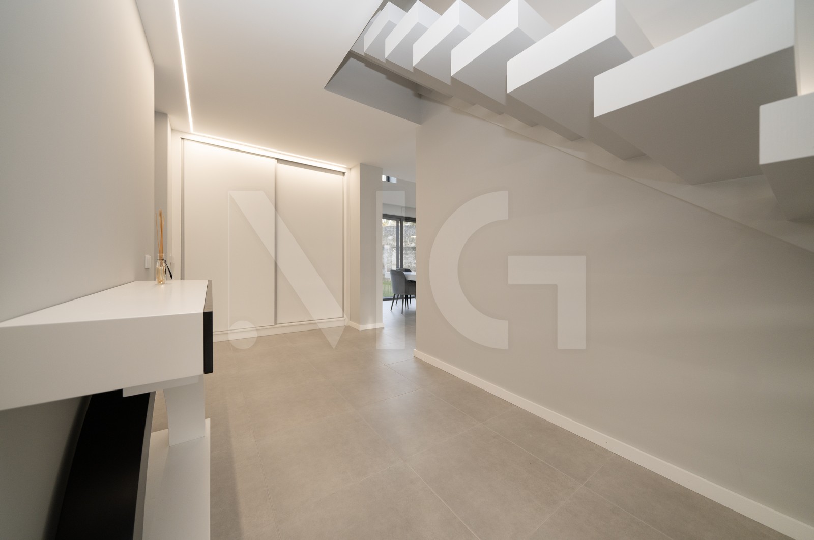 Moradia T3 para Venda em Vila Chã, Esposende, Braga - Corredor (Imagem 2)