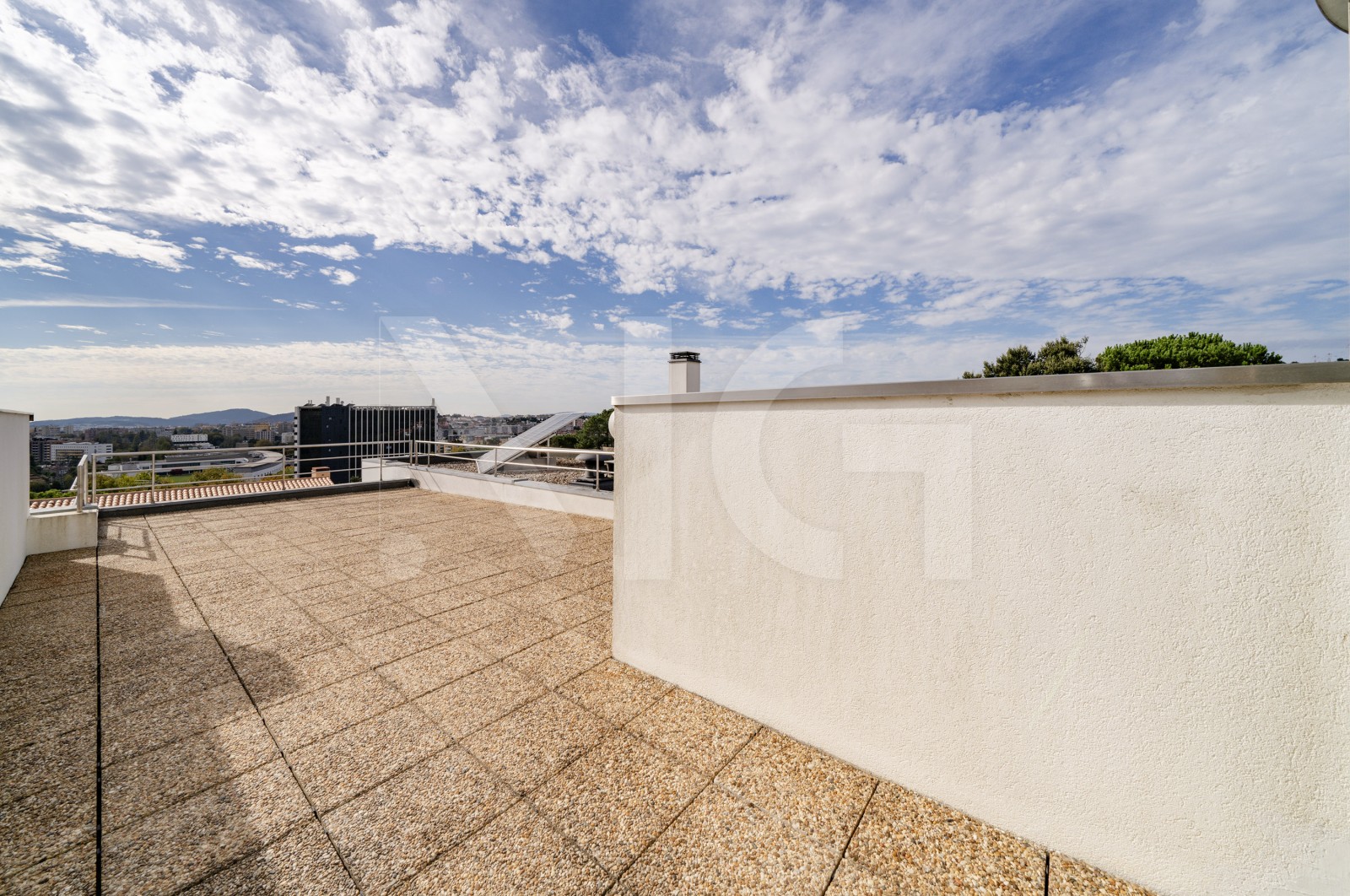 House T6 for For sale in Nogueiró e Tenões, Braga, Braga - Terraço (Imagem 7)