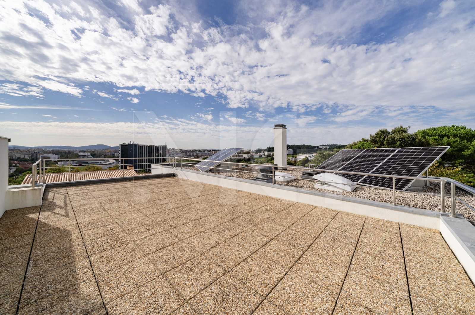 House T6 for For sale in Nogueiró e Tenões, Braga, Braga - Terraço (Imagem 8)