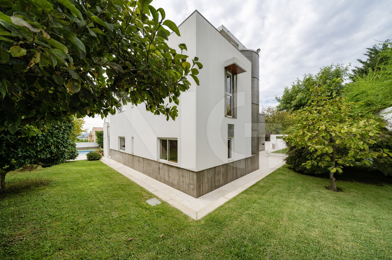 House T6 for For sale in Nogueiró e Tenões, Braga, Braga - Quintal/Jardim (Imagem 3)