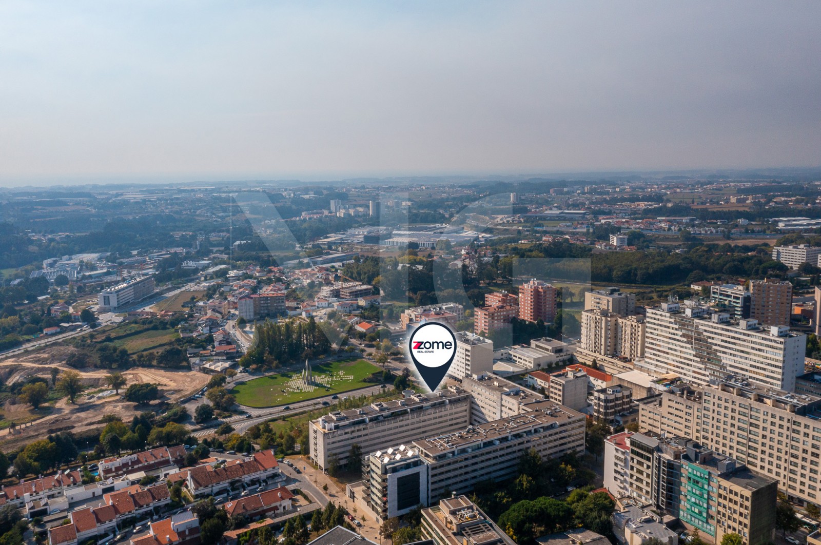 Apartment T4 for For sale in Cidade da Maia, Maia, Porto - Área envolvente (Imagem 9)