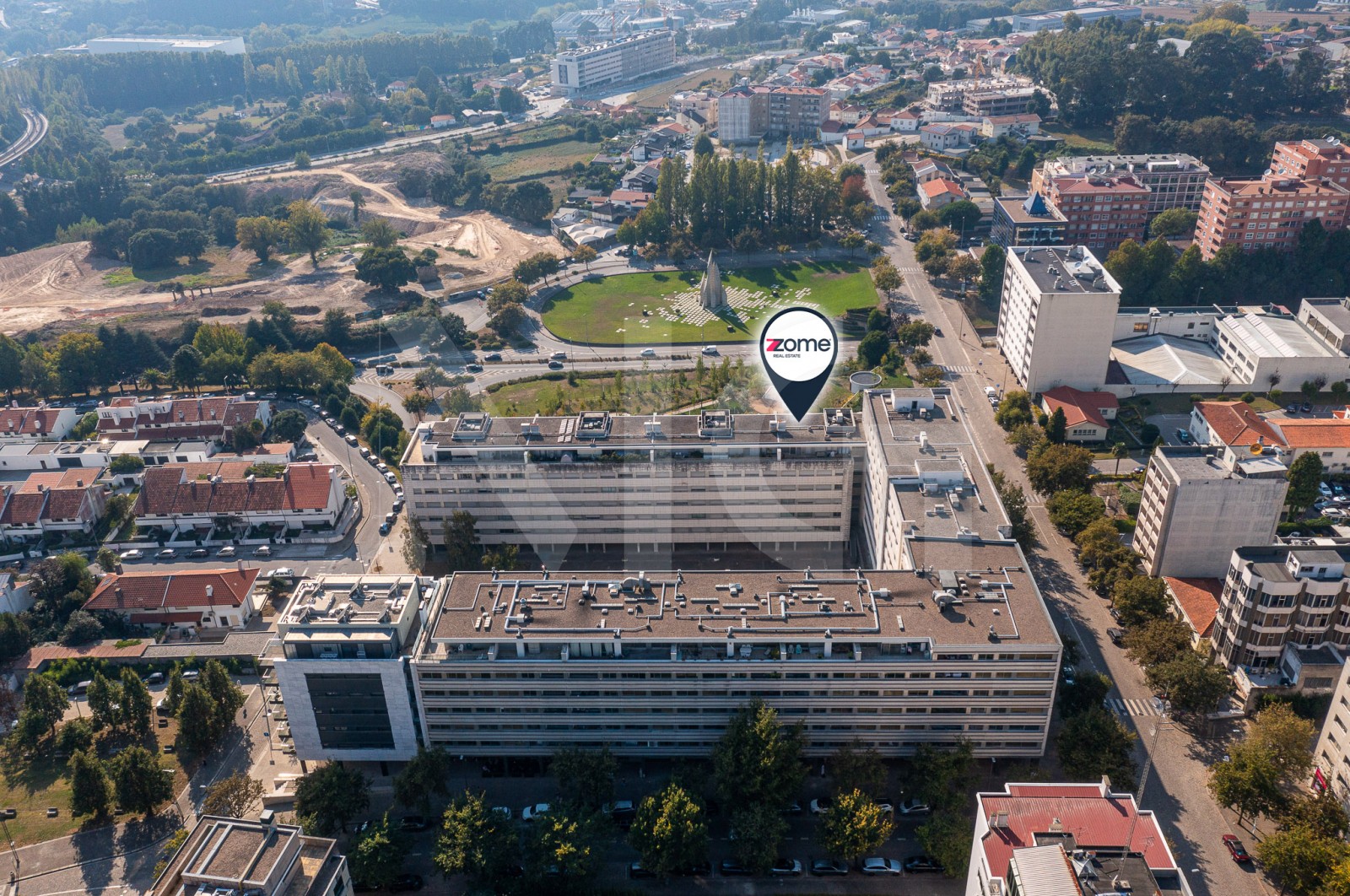 Apartment T4 for For sale in Cidade da Maia, Maia, Porto - Área envolvente (Imagem 1)