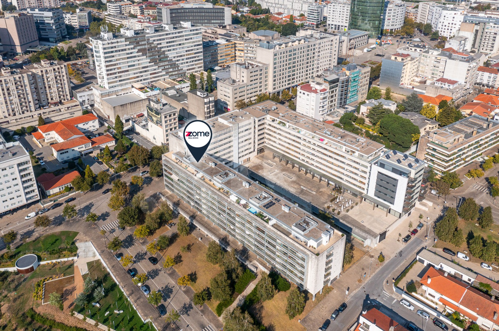 Apartment T4 for For sale in Cidade da Maia, Maia, Porto - Fachada (Imagem 3)