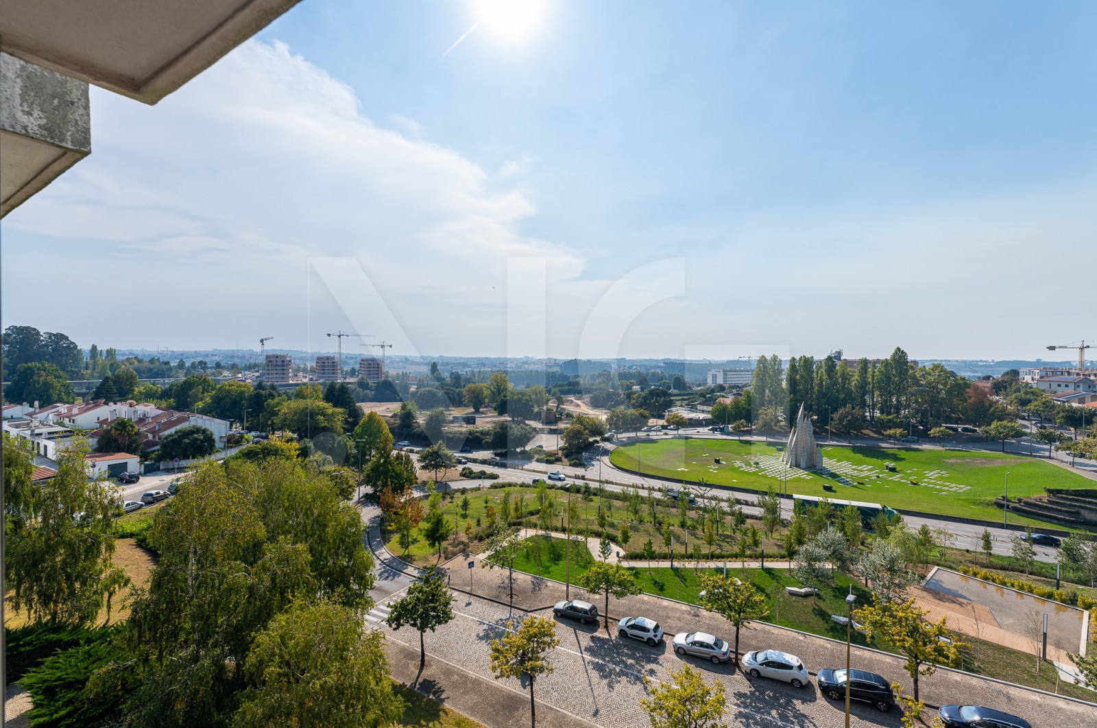 Apartment T4 for For sale in Cidade da Maia, Maia, Porto - Varanda (Imagem 6)