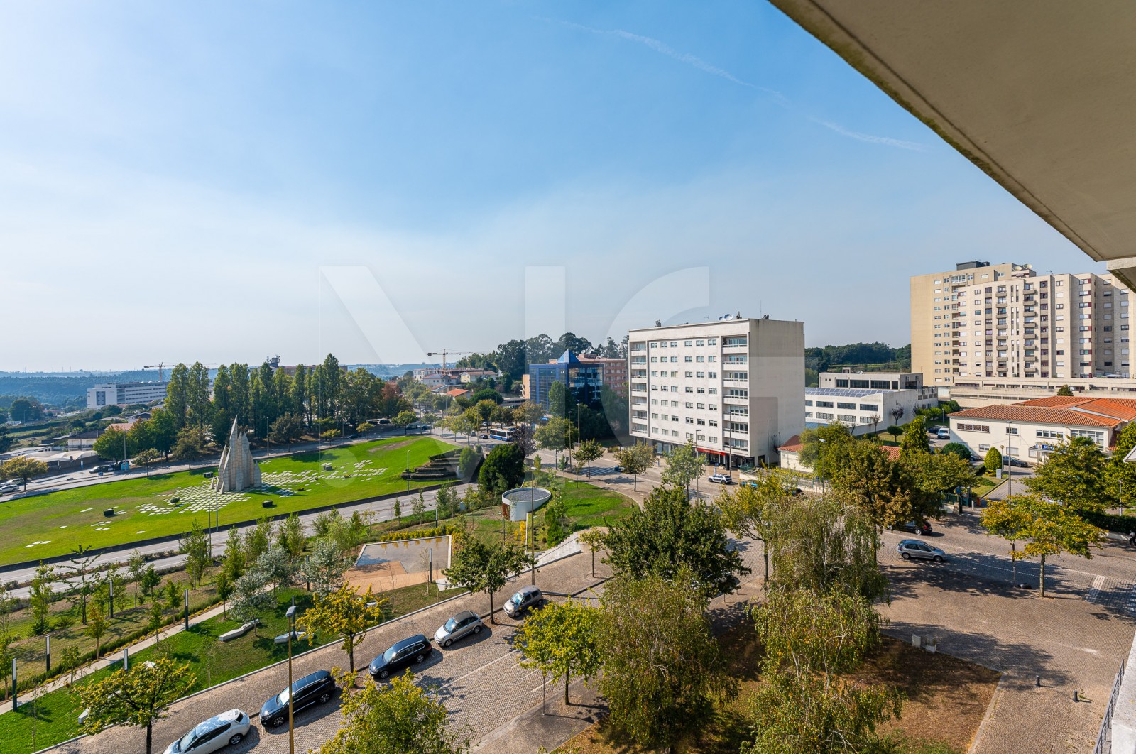 Apartment T4 for For sale in Cidade da Maia, Maia, Porto - Varanda (Imagem 7)