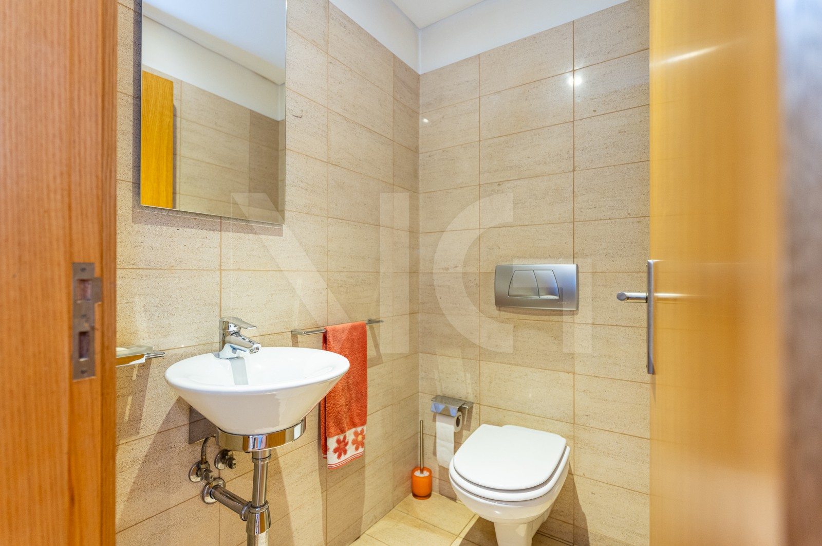 Apartment T4 for For sale in Cidade da Maia, Maia, Porto - Casa de banho (Imagem 1)