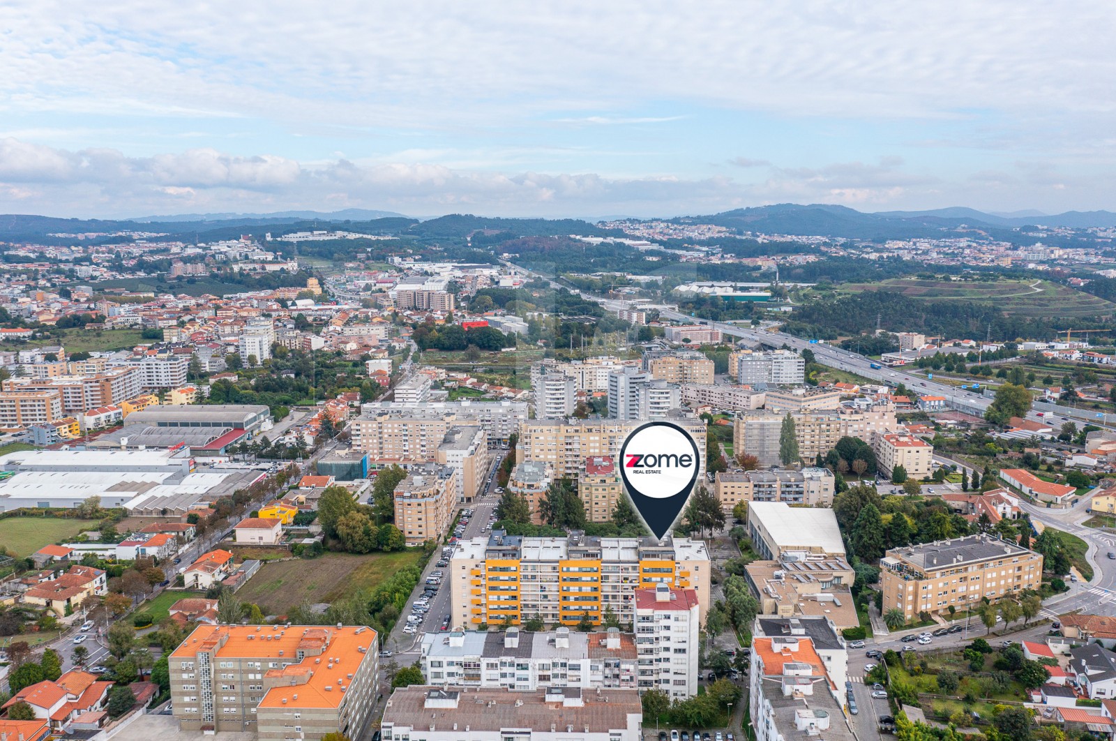 Apartment T2+1 for For sale in Águas Santas, Maia, Porto - Área envolvente (Imagem 2)