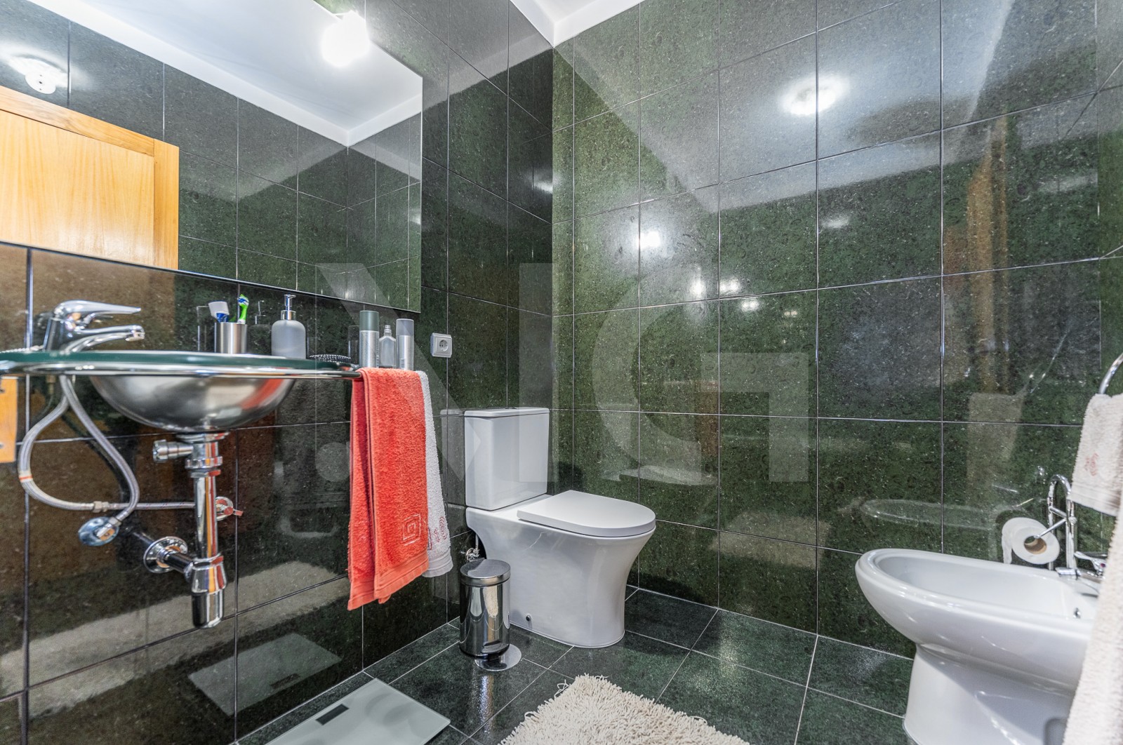 Apartment T2+1 for For sale in Águas Santas, Maia, Porto - Casa de banho (Imagem 3)