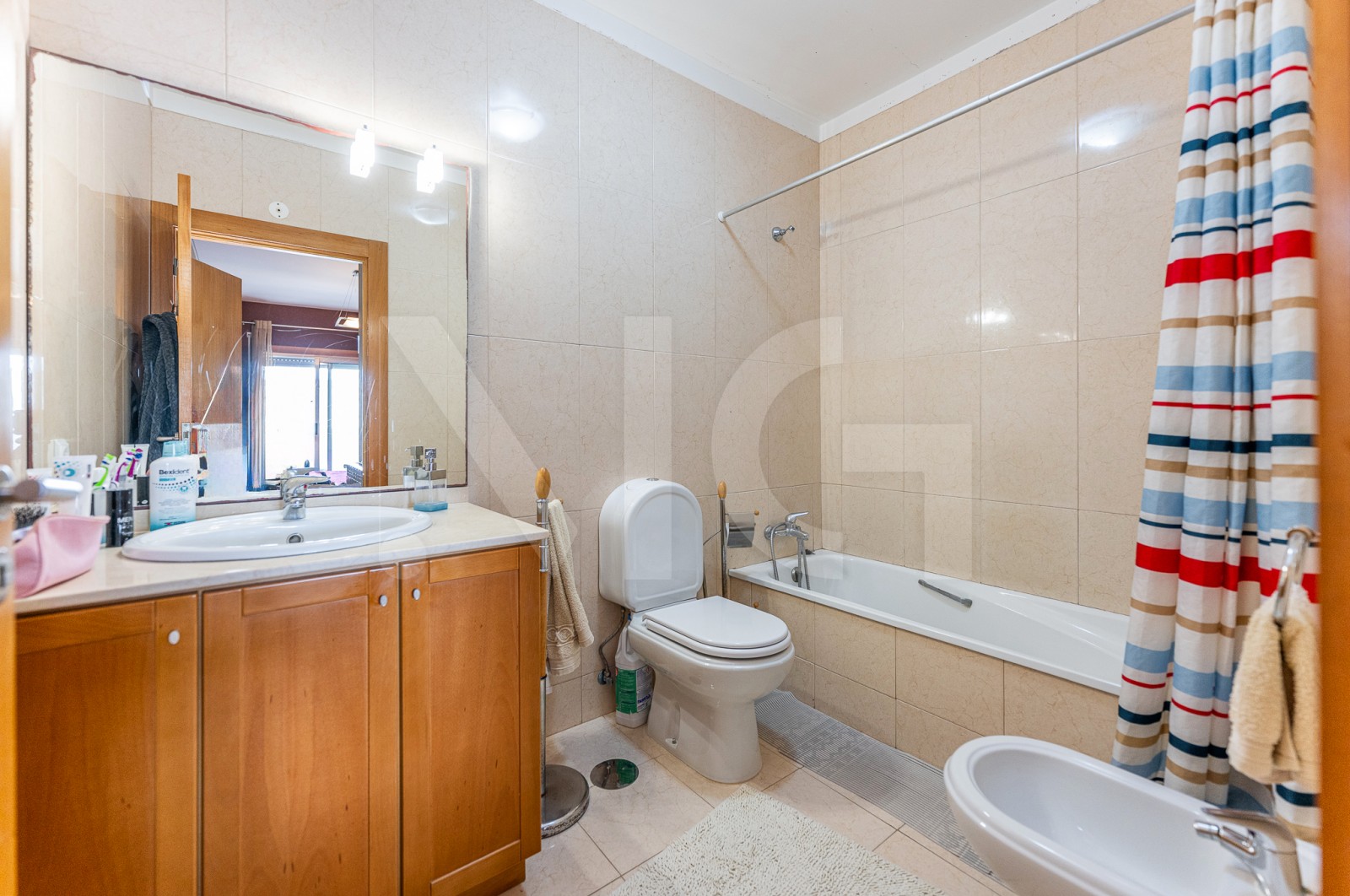 Apartment T2+1 for For sale in Águas Santas, Maia, Porto - Casa de banho (Imagem 4)