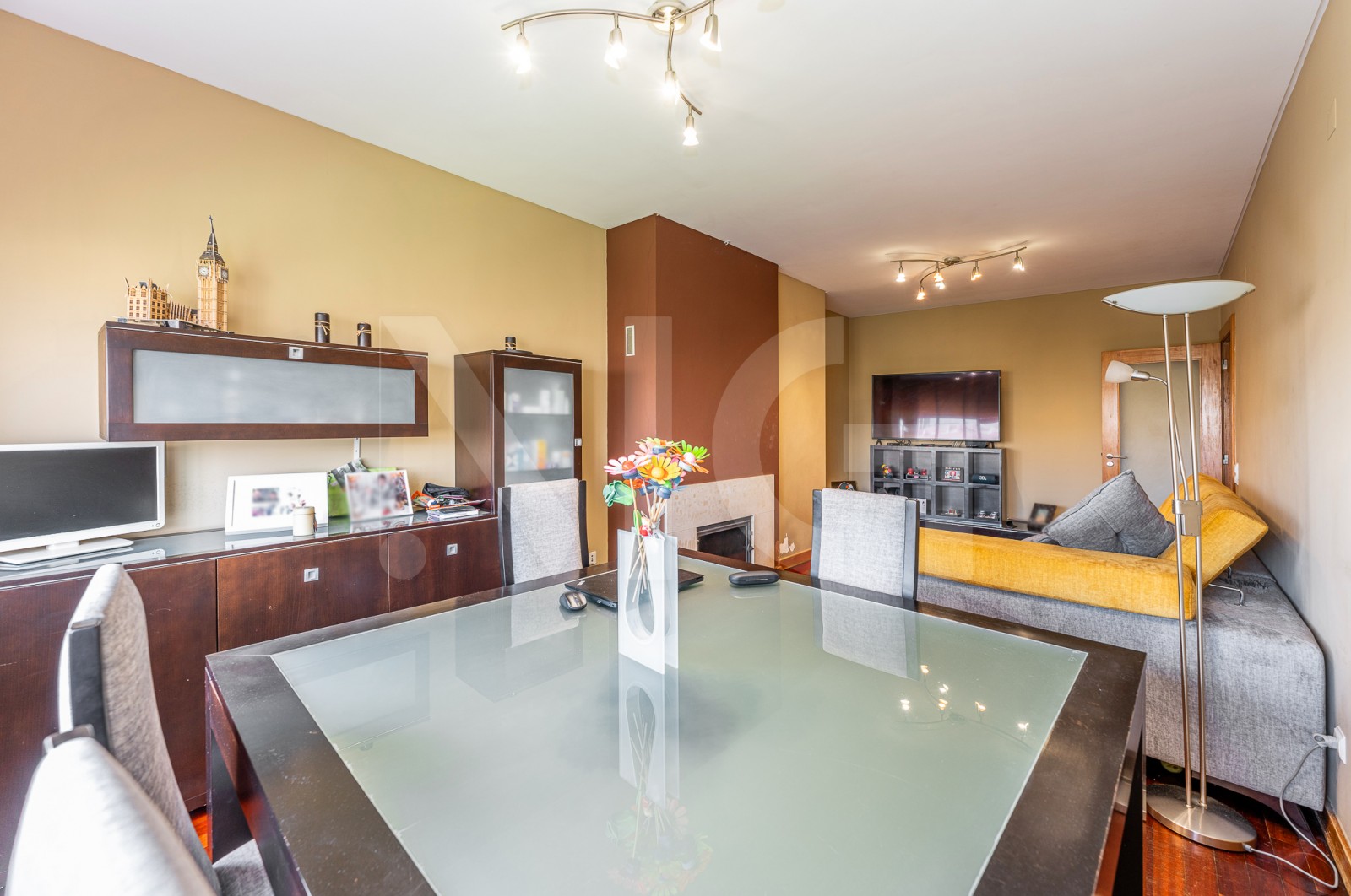 Apartment T2+1 for For sale in Águas Santas, Maia, Porto - Sala (Imagem 4)