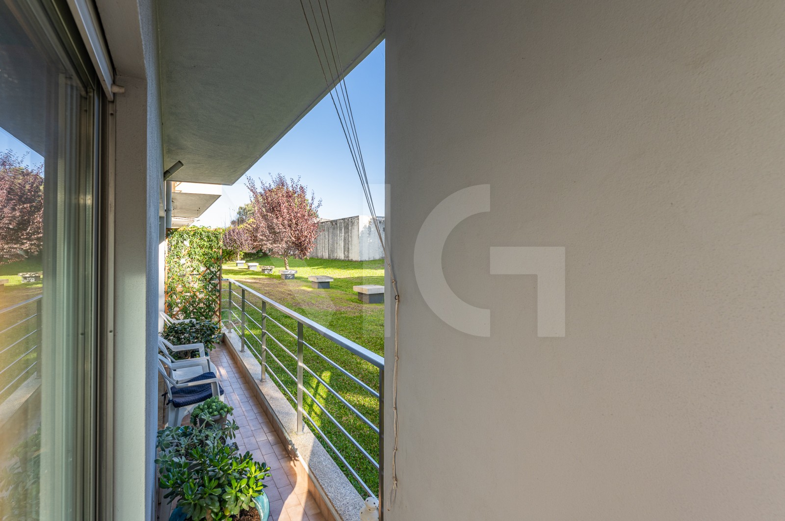 Apartamento T2 para Venda em Árvore, Vila do Conde, Porto - Varanda (Imagem 1)