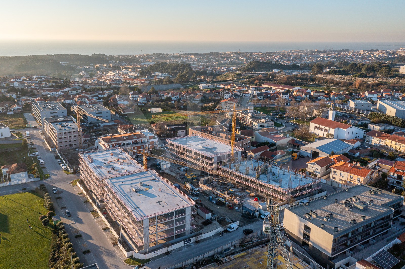 Apartamento T1+1 para Venda em Madalena, Vila Nova de Gaia, Porto - Área envolvente (Imagem 4)