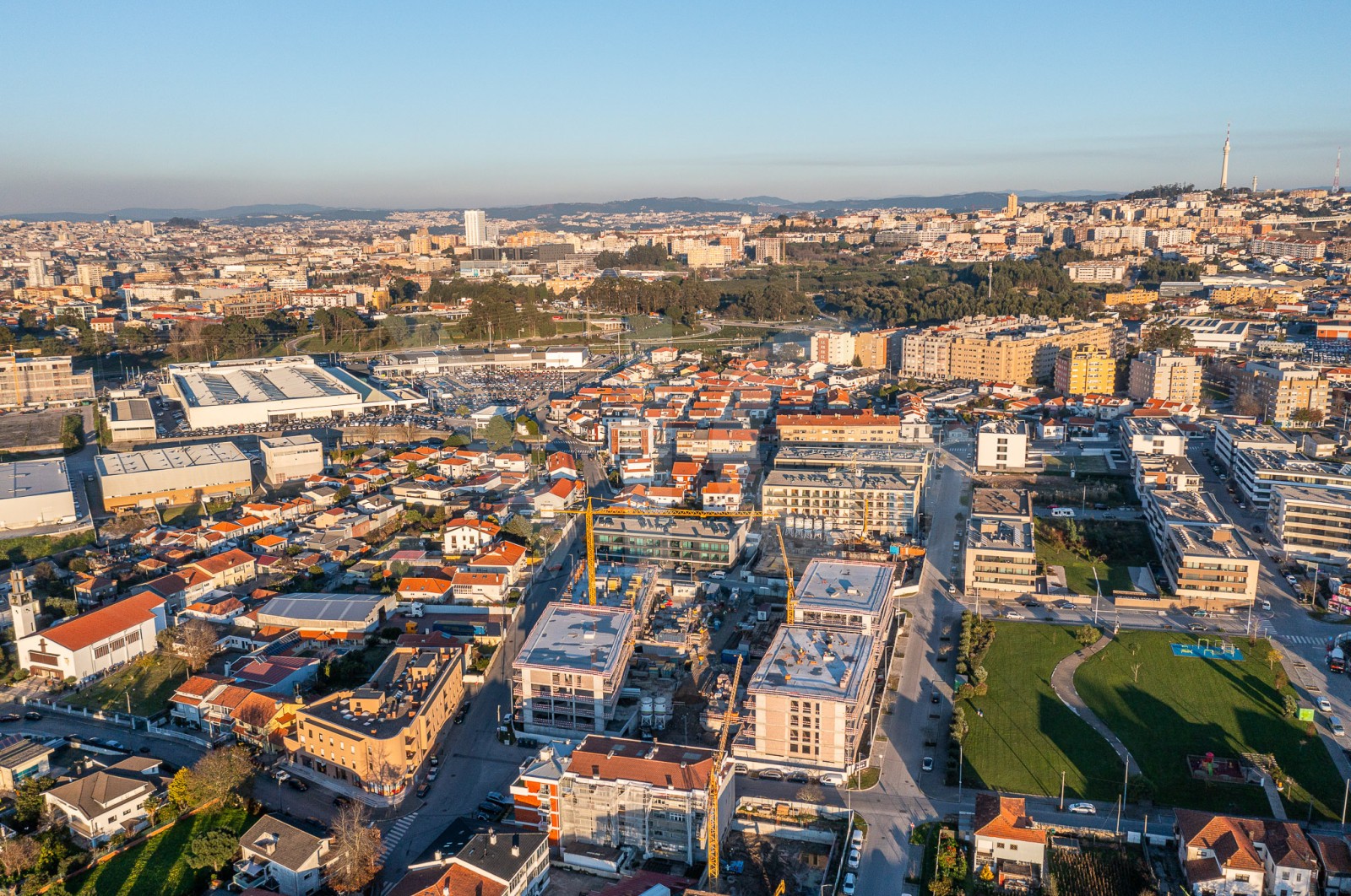 Apartamento T1+1 para Venda em Madalena, Vila Nova de Gaia, Porto - Área envolvente (Imagem 12)