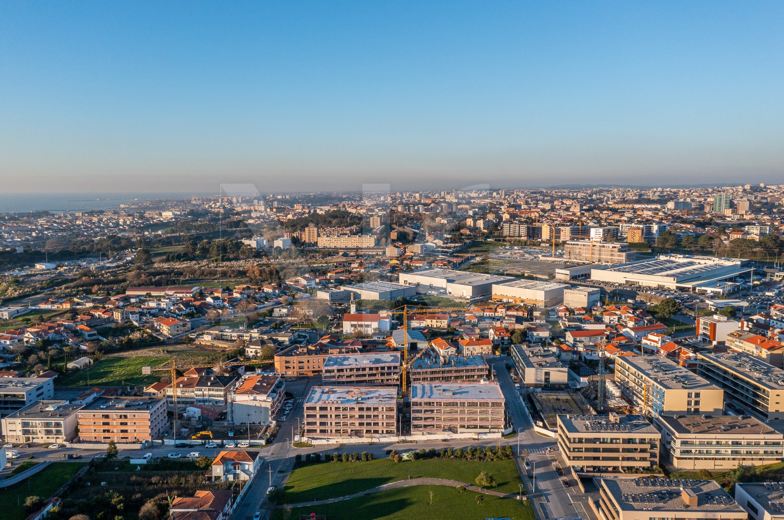 Apartamento T1+1 para Venda em Madalena, Vila Nova de Gaia, Porto - Área envolvente (Imagem 14)