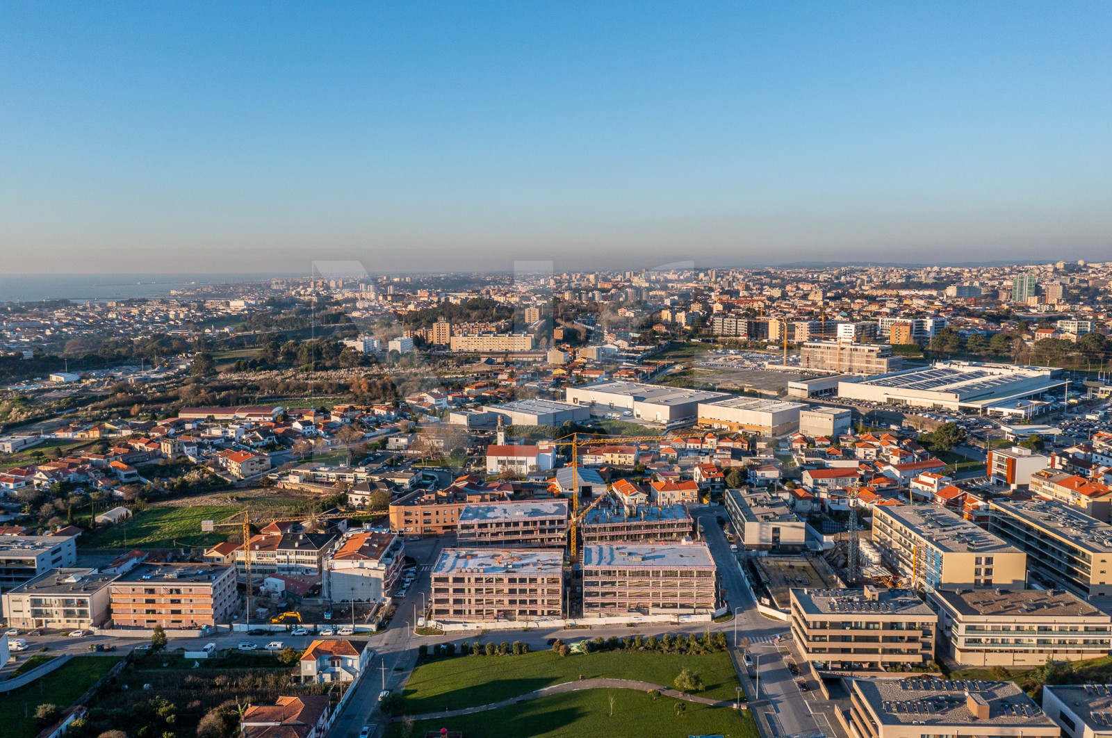 Apartamento T2 para Venda em Madalena, Vila Nova de Gaia, Porto - Área envolvente (Imagem 15)