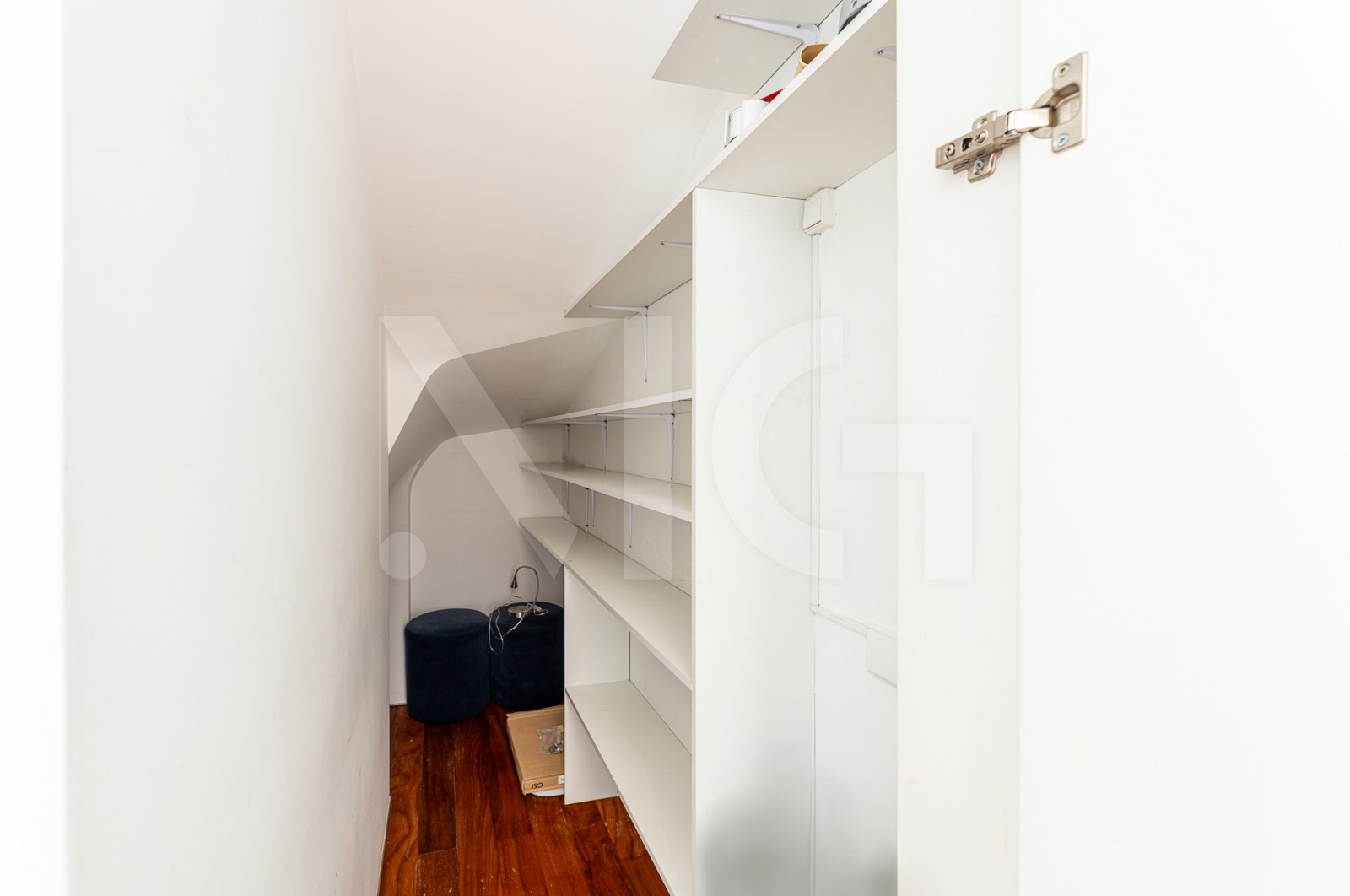 Apartamento T3 para Venda em Lordelo do Ouro e Massarelos, Porto, Porto - Detalhes (Imagem 1)