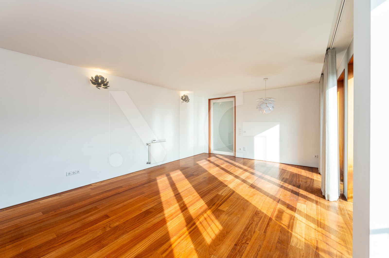 Apartamento T3 para Venda em Lordelo do Ouro e Massarelos, Porto, Porto - Sala (Imagem 4)