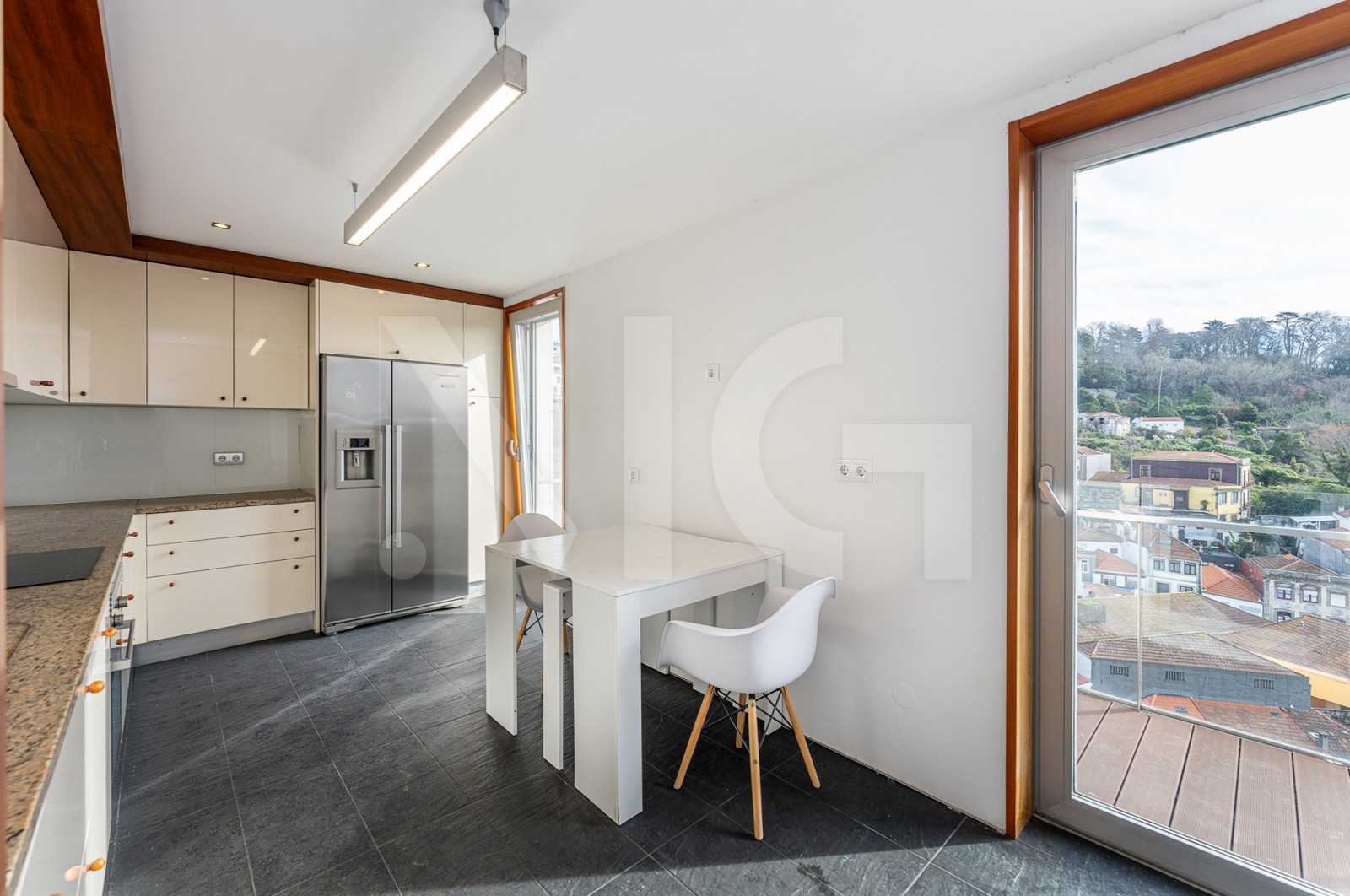 Apartamento T3 para Venda em Lordelo do Ouro e Massarelos, Porto, Porto - Cozinha (Imagem 3)