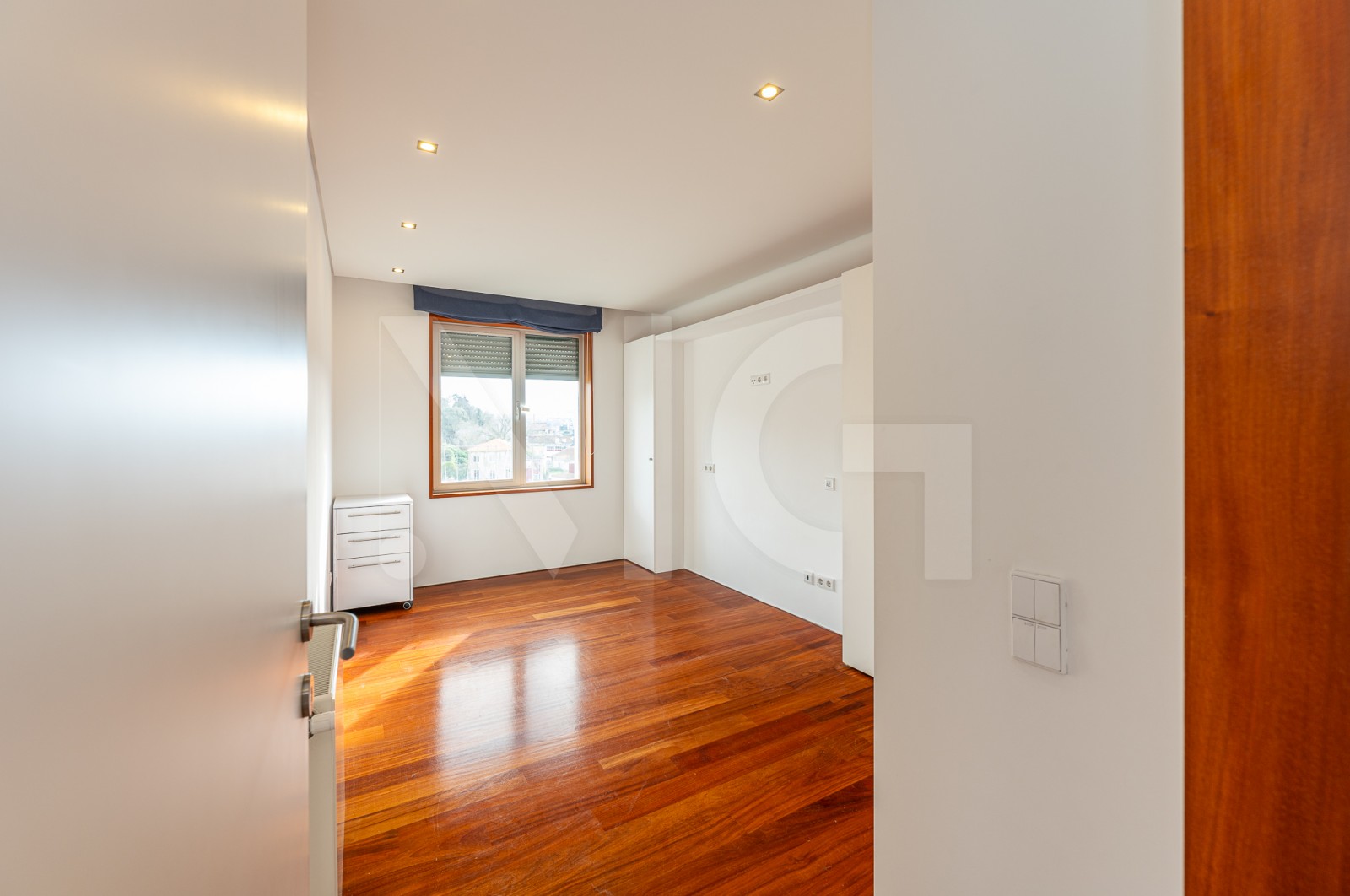 Apartamento T3 para Venda em Lordelo do Ouro e Massarelos, Porto, Porto - Quarto (Imagem 1)